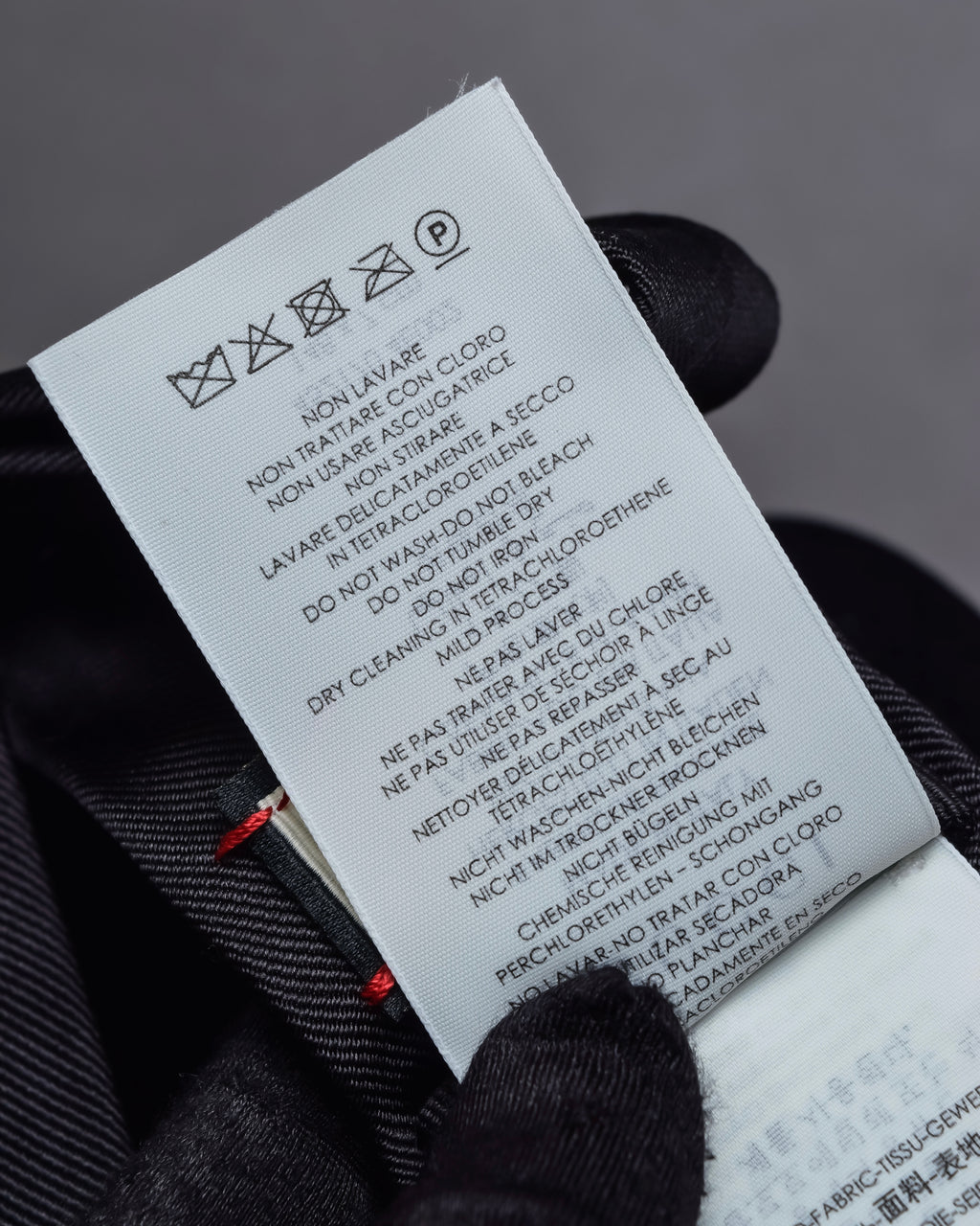 "GUCCI" Michele period tiger embroidery silk necktie