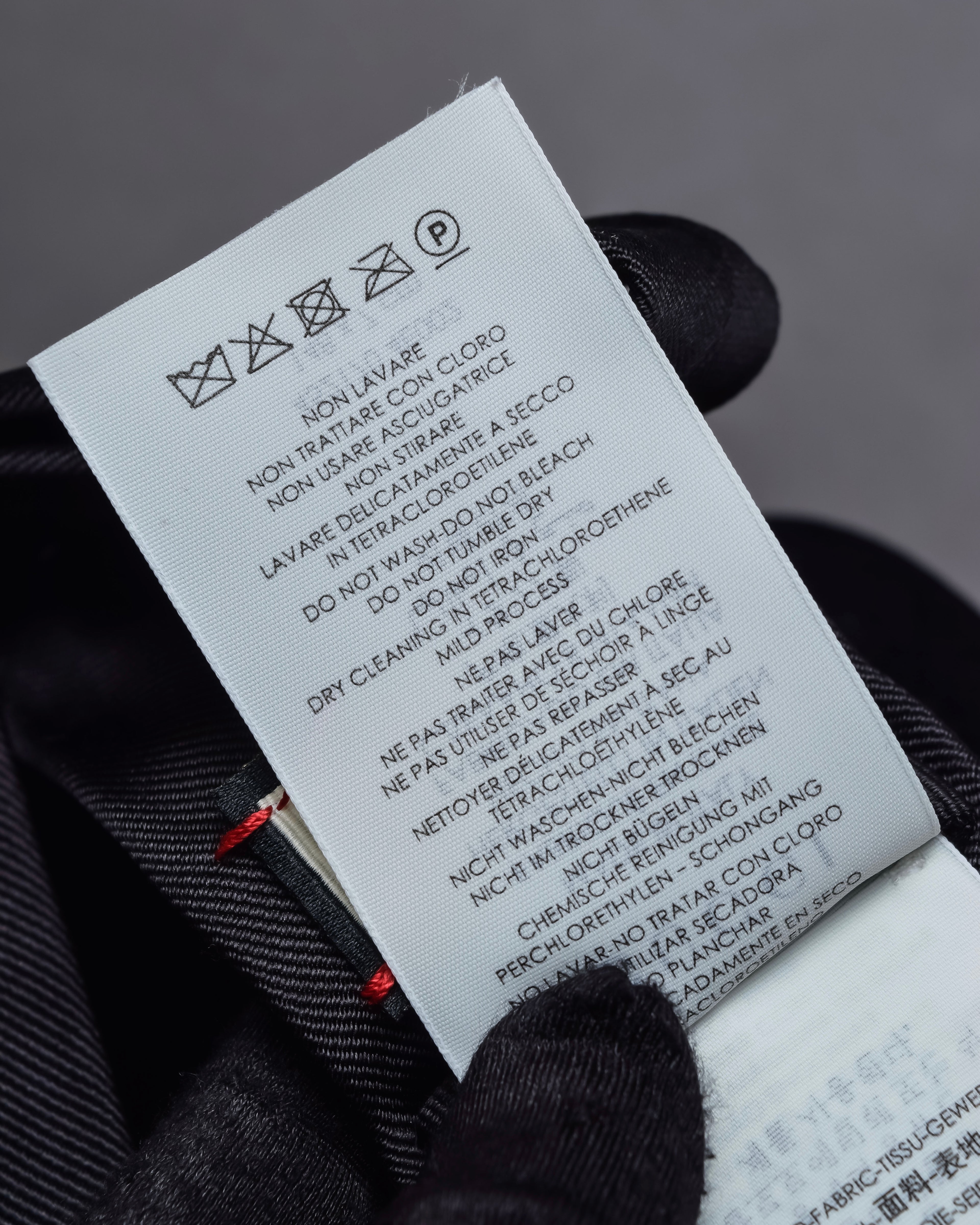 "GUCCI" Michele period tiger embroidery silk necktie