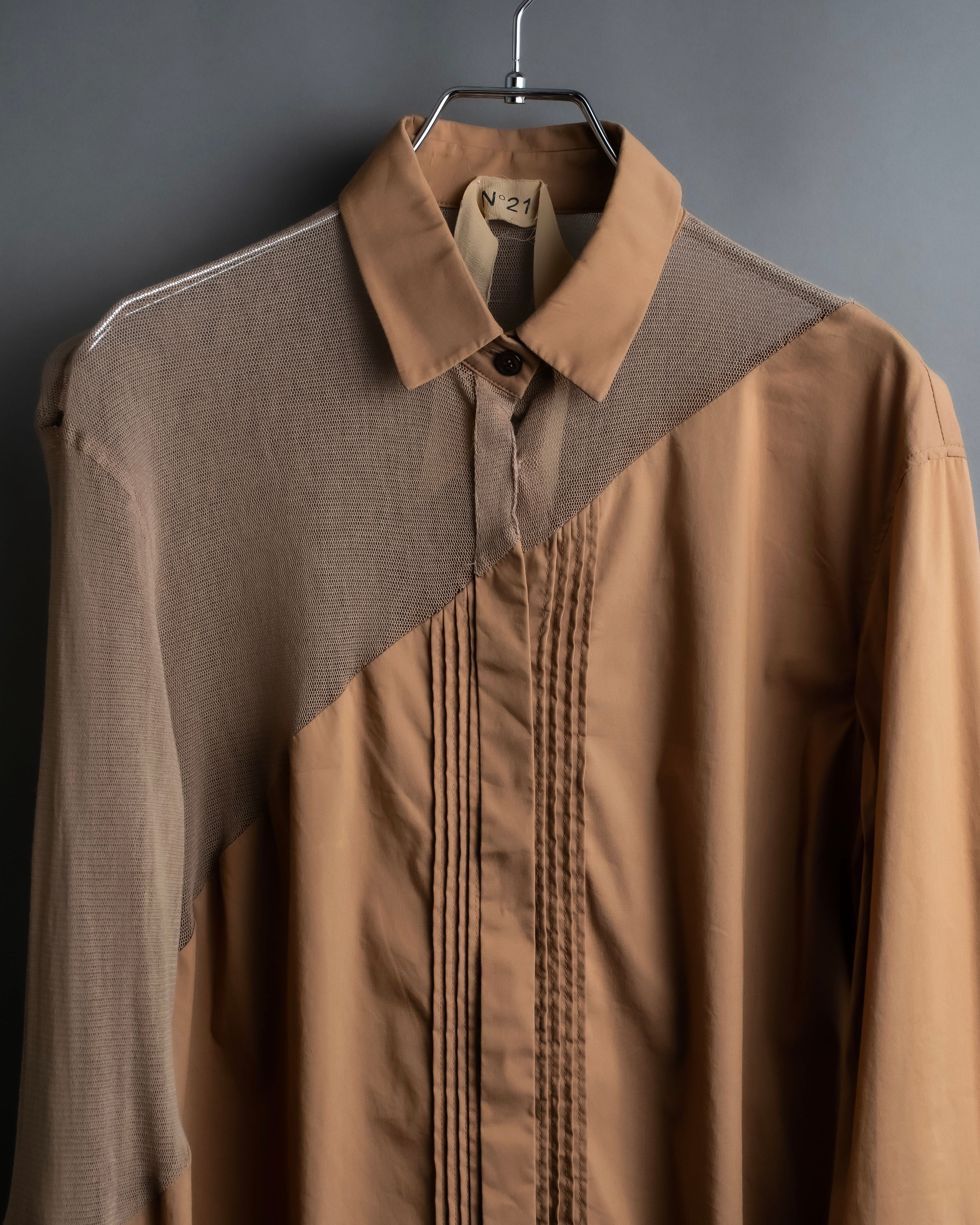 "N21 NUMEROVENTUNO" Switching design concealed shirt