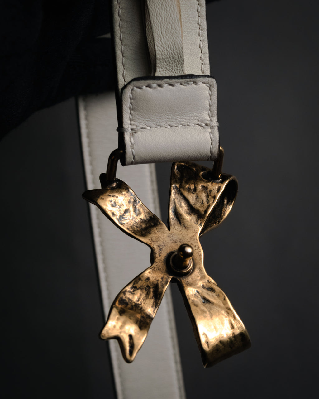 –SPECIAL– “GUCCI” Michele period Ribbon pearl embellished leather belt