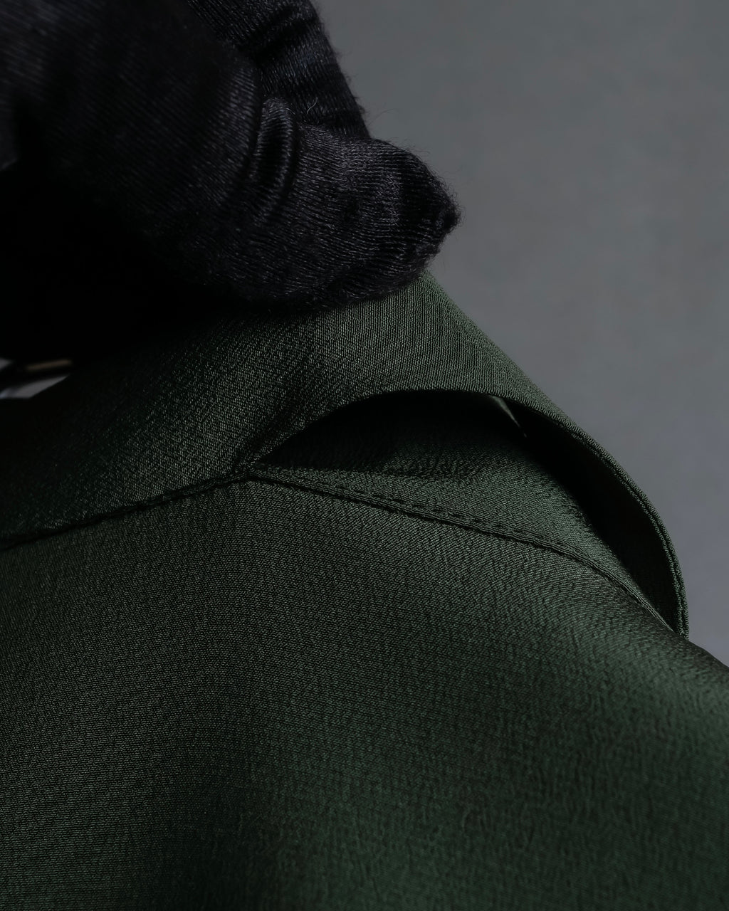 "GUCCI" Tab design bowtie blouse