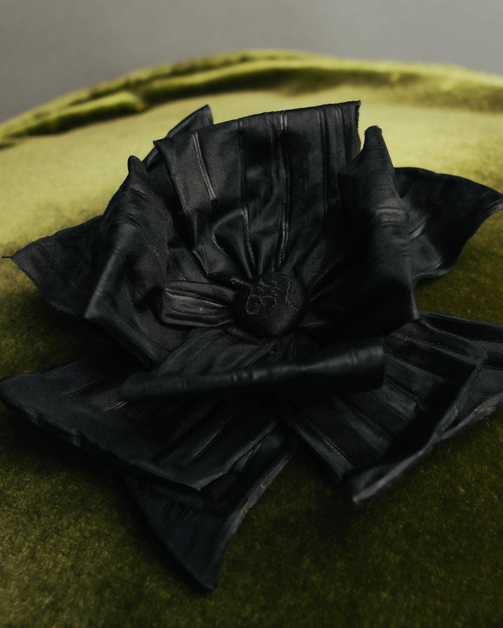 "FENDI" 90's-00's Sculptural fabric flower brooch