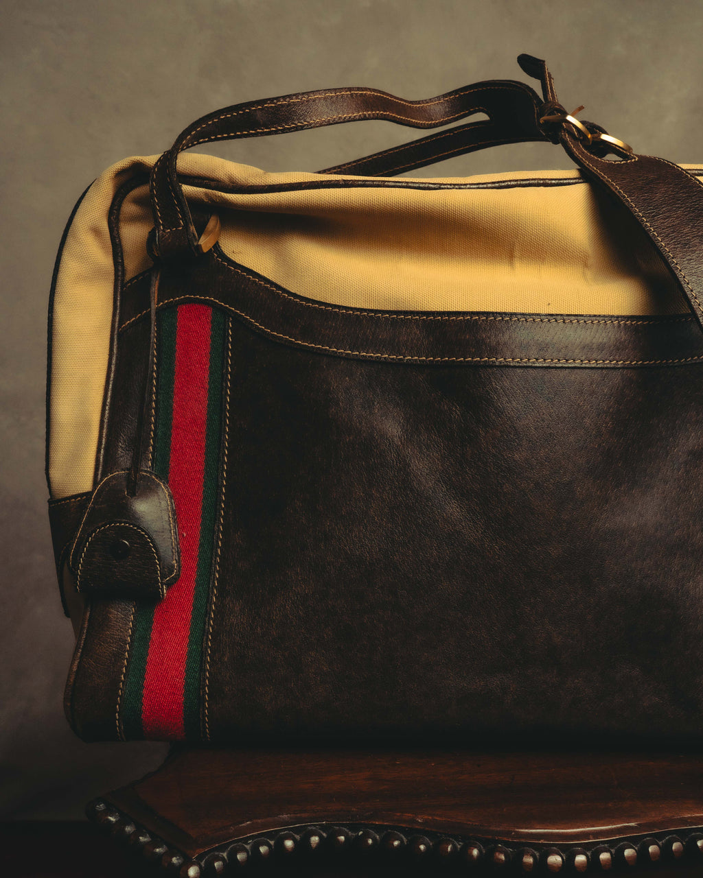 "GUCCI" 70's Iconic web travel shoulder bag
