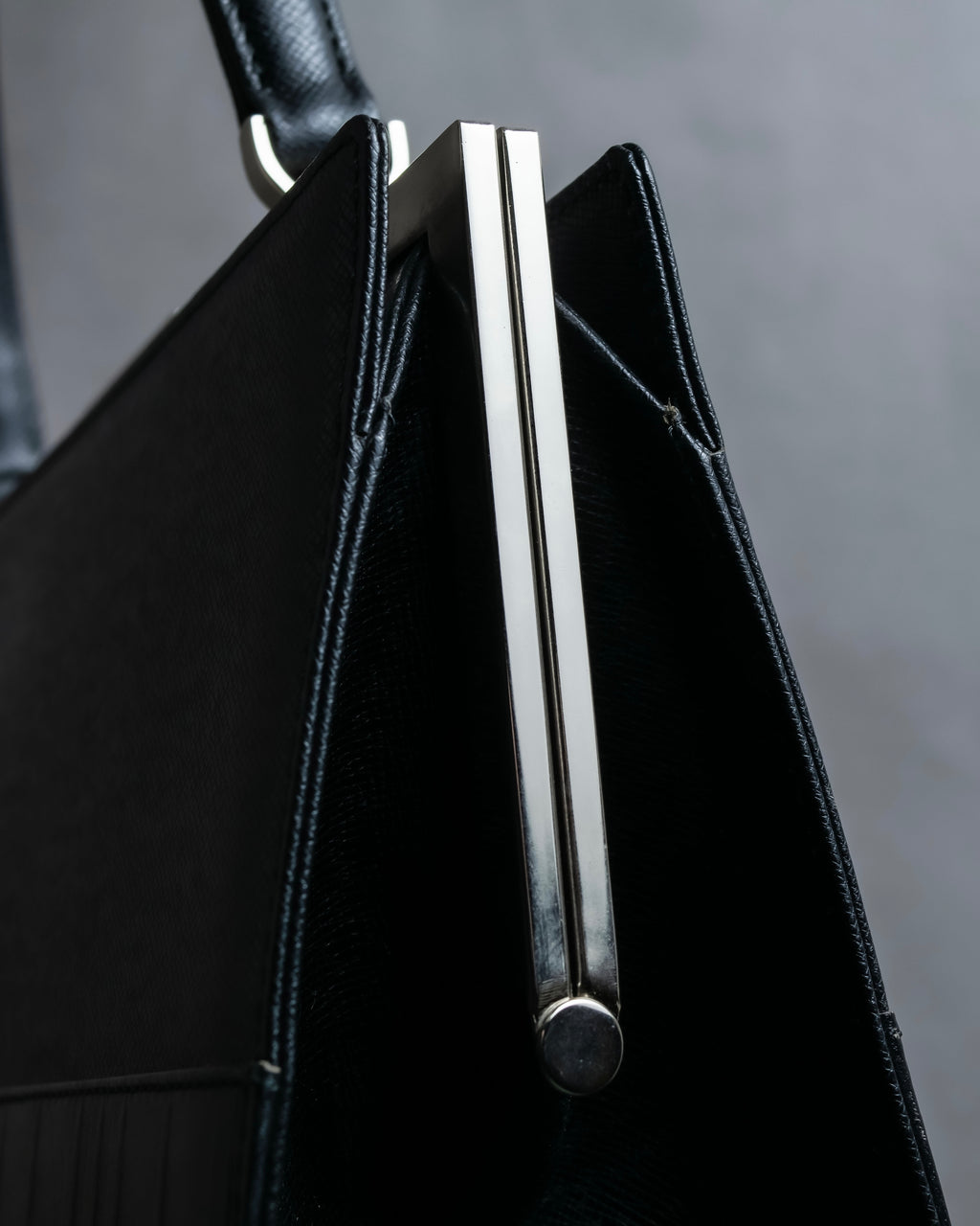 "BURBERRY" Nova check embossed leather hand bag