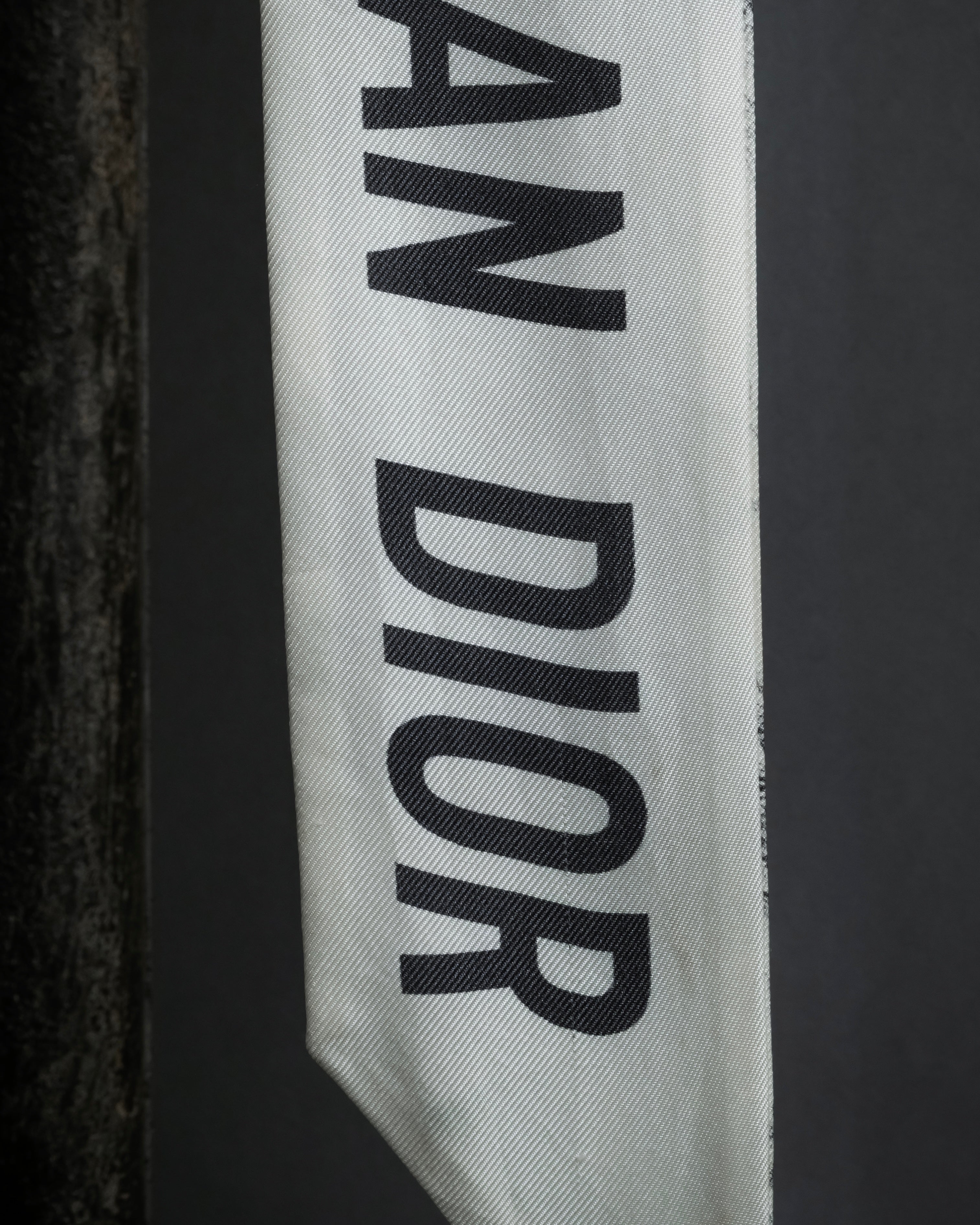 -MOOD Christmas Collection-
"Dior" Maria Grazia Chiuri Toile de Jouy motif silk scarf