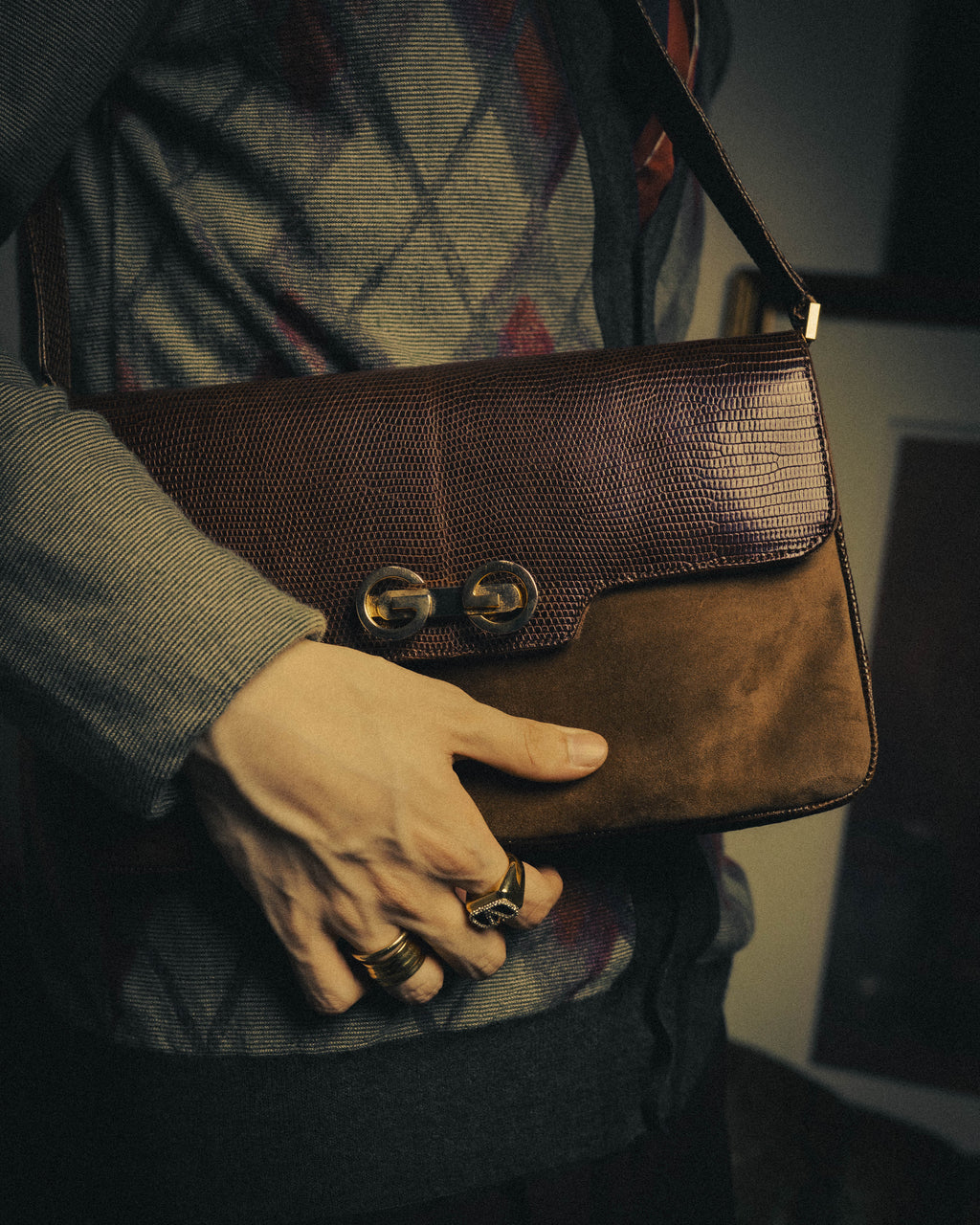 –SPECIAL– "GUCCI" 70's Classic horsebit shoulder bag