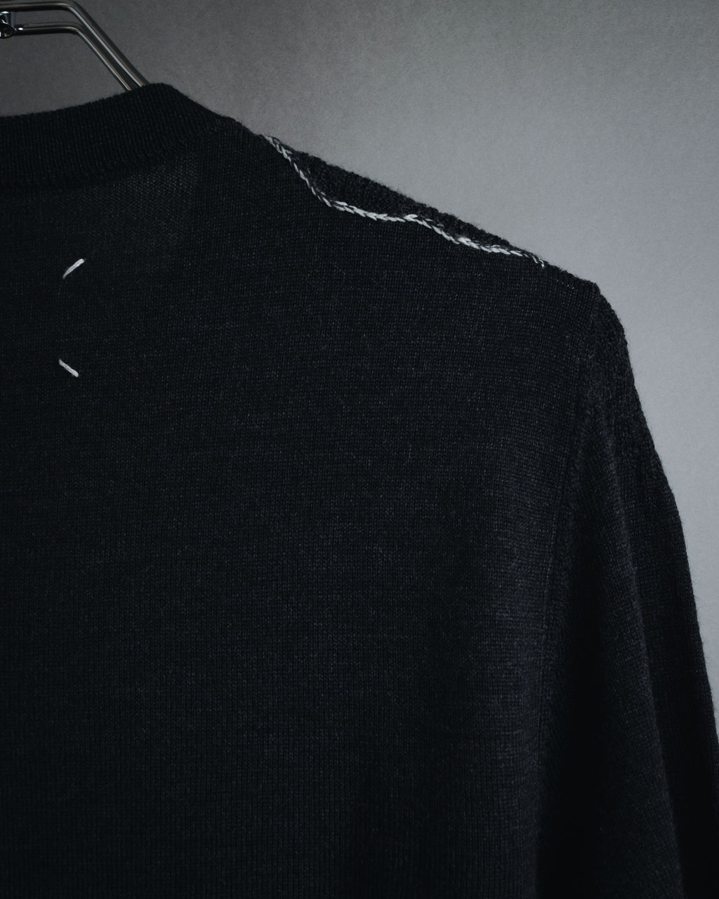 "Maison Margiela" 15AW deconstructed hand-stitched crewneck knit
