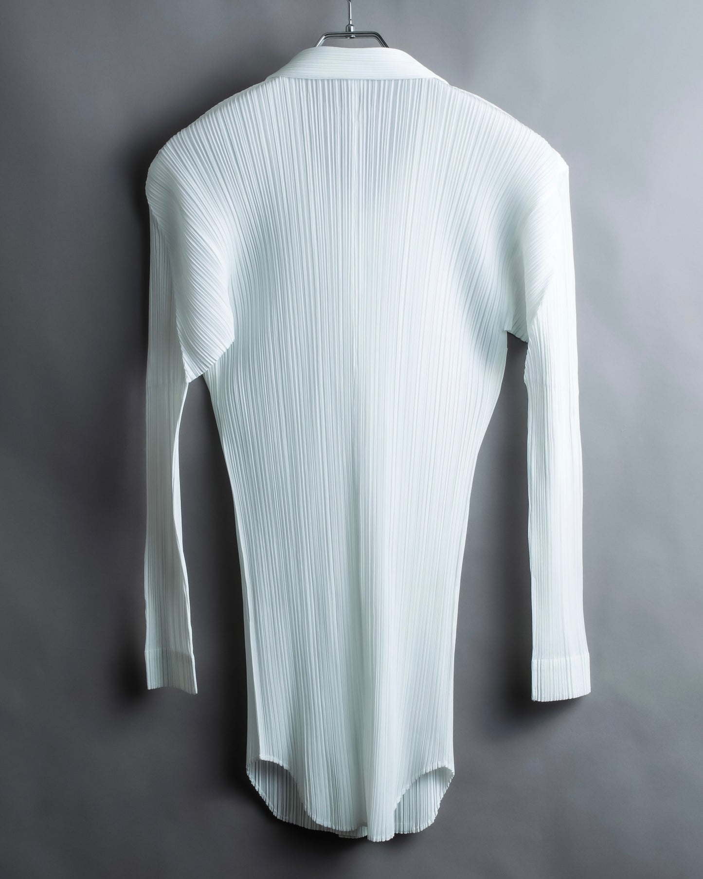 "PLEATS PLEASE ISSEY MIYAKE" Three dimensional pleated long shirt