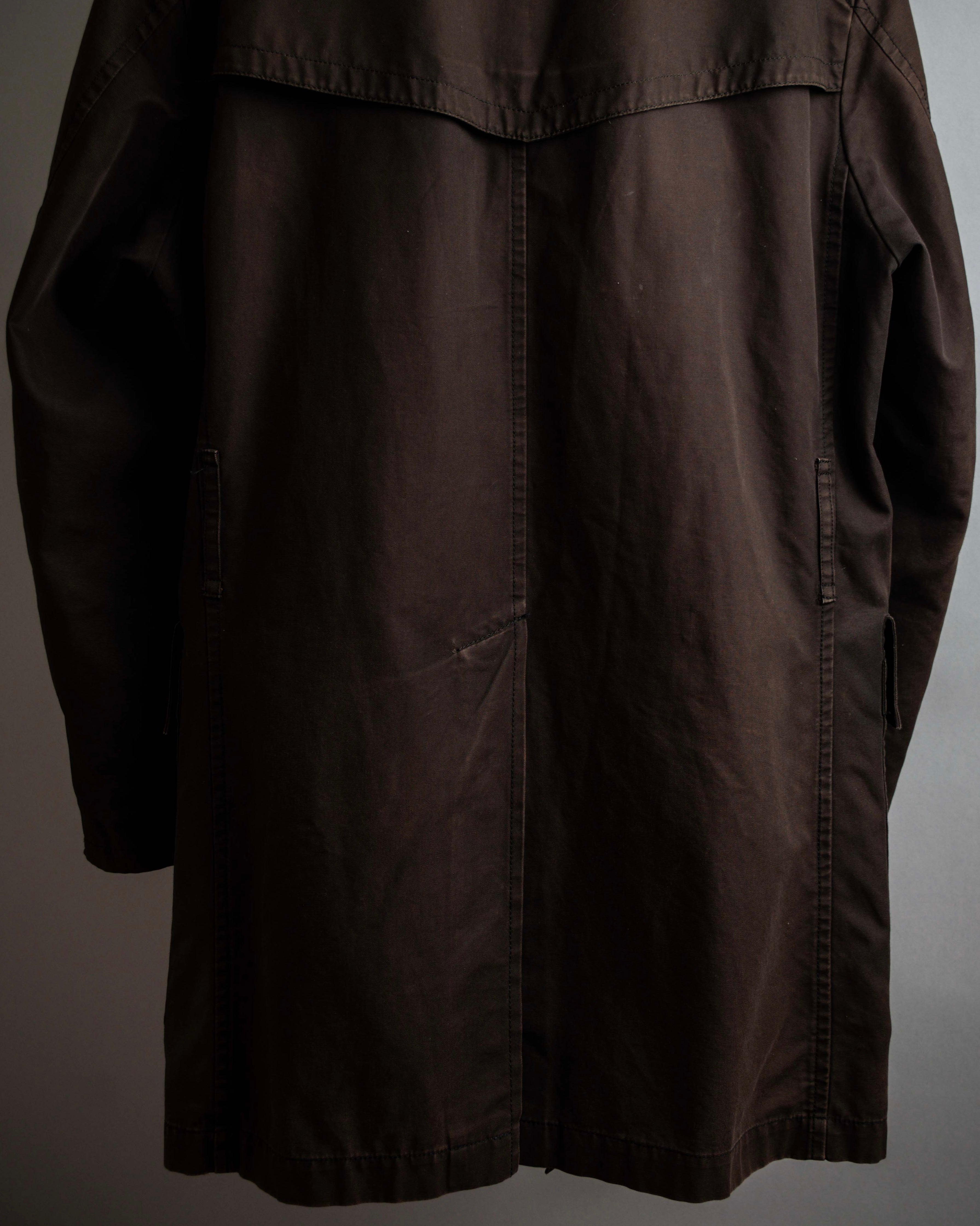 "BURBERRY" Subdued tone military detail mid-length trench coat