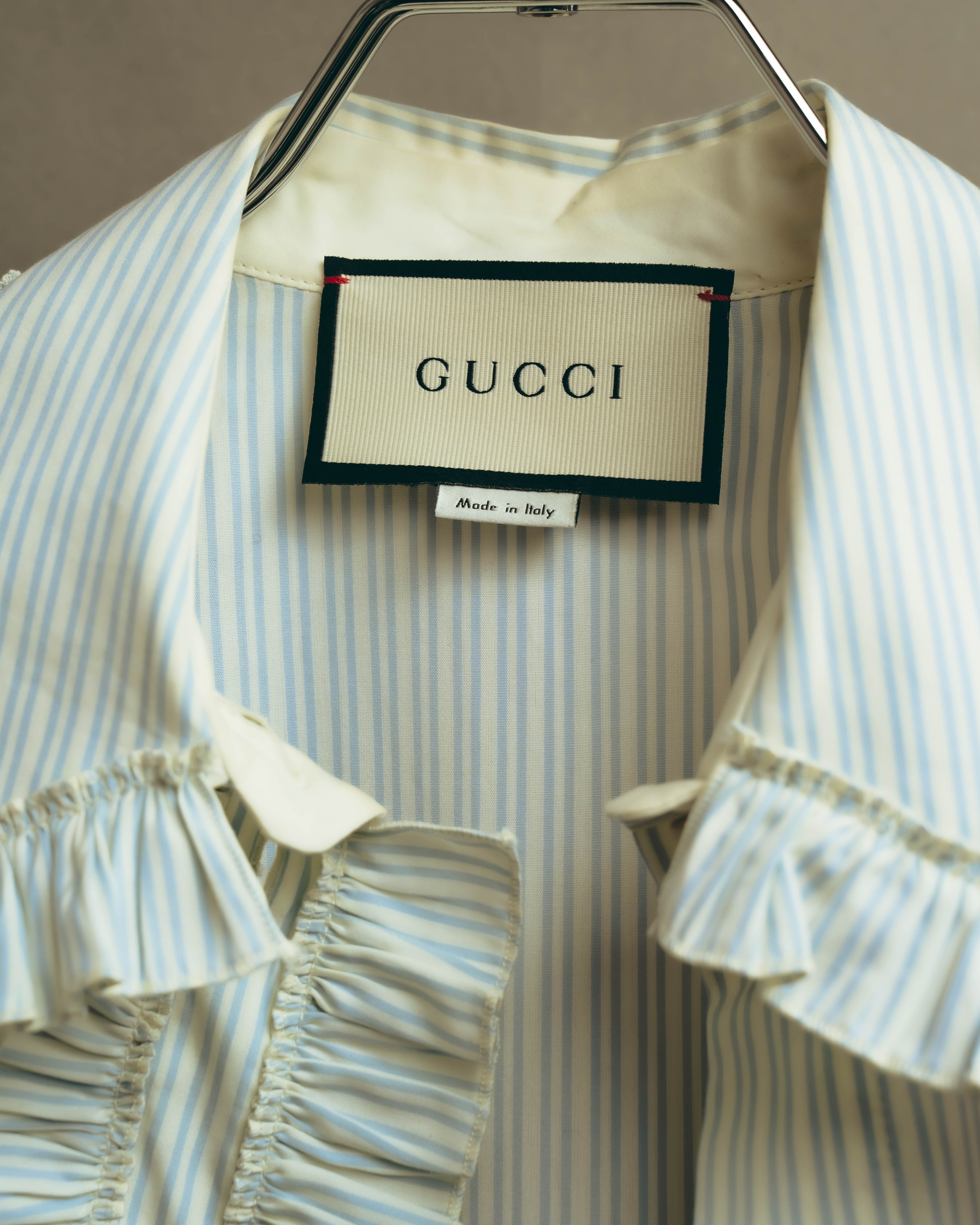-SPECIAL- “GUCCI” 2017-2019 Floral embroidered ruffled striped shirt