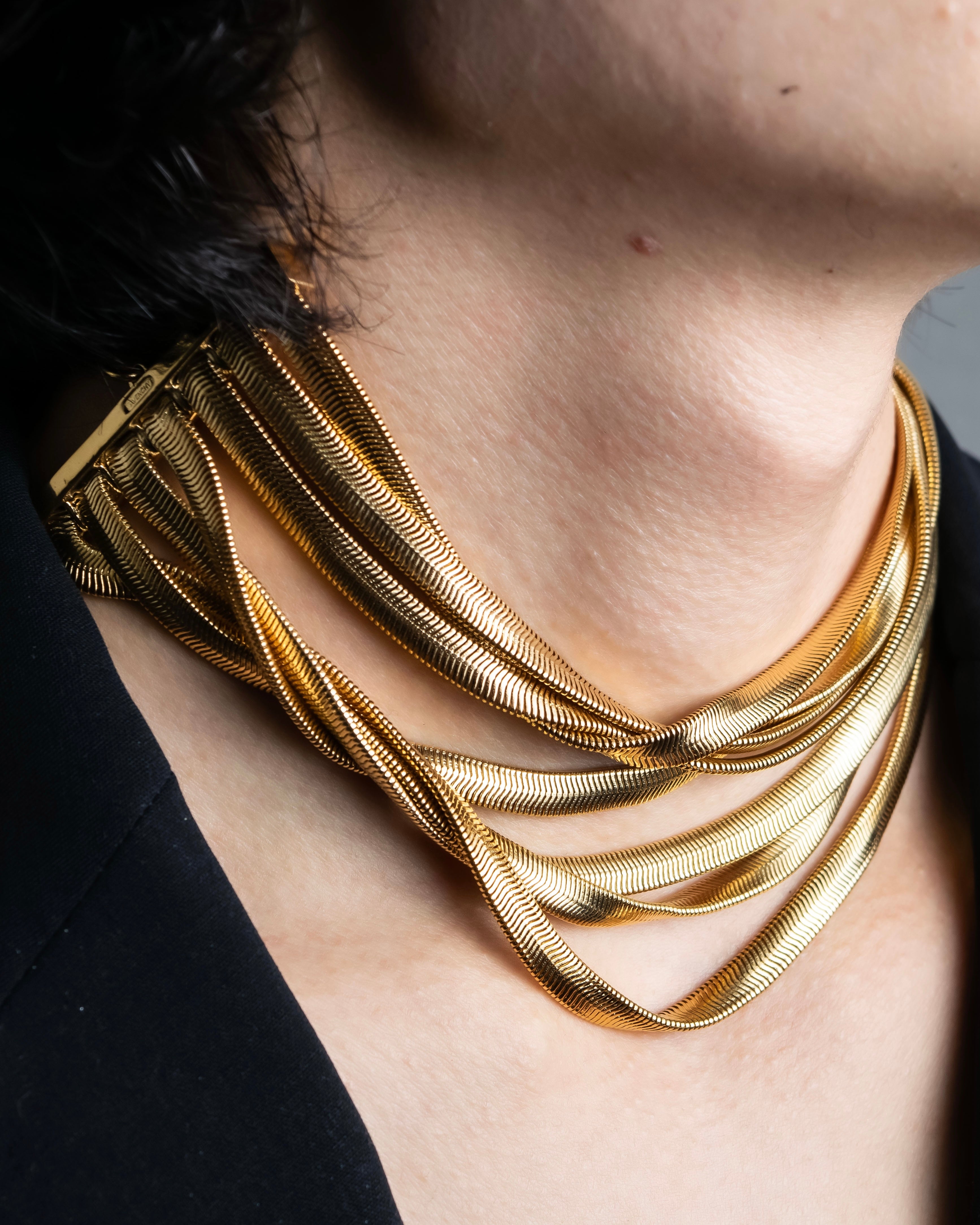 "GIVENCHY" 7 strand accordion chain choker necklace