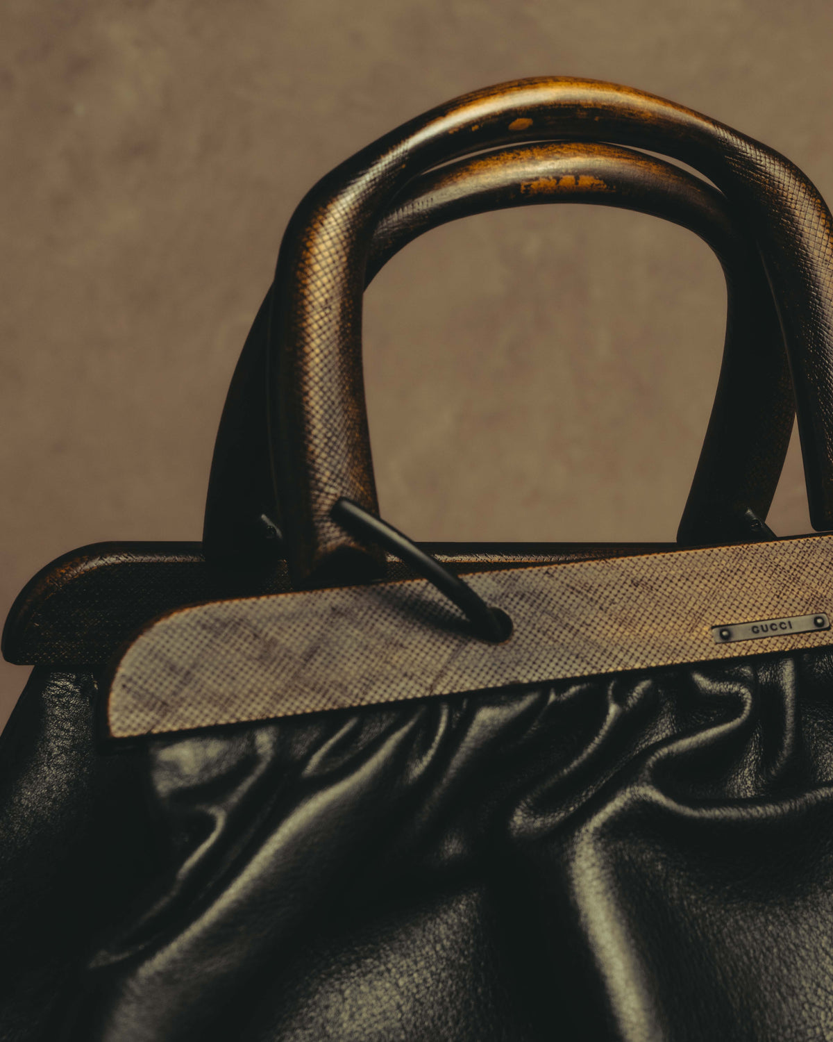 -SPECIAL- “GUCCI“ 90’s-00’s Structured frame gathered leather handbag