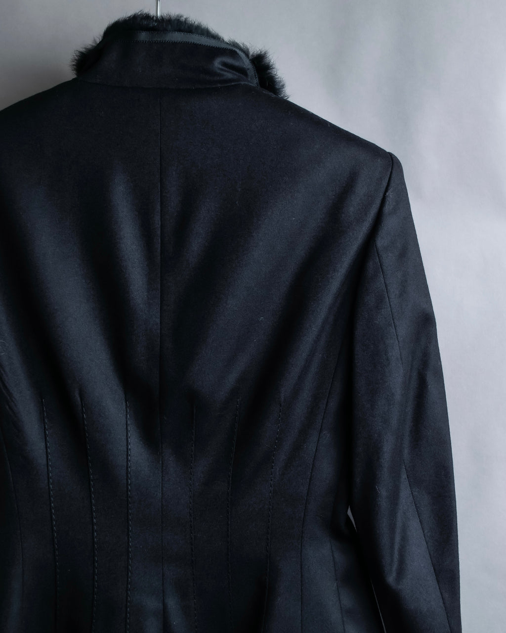 "Alexandar McQueen" Fur trimmed design shaped tailored jacket