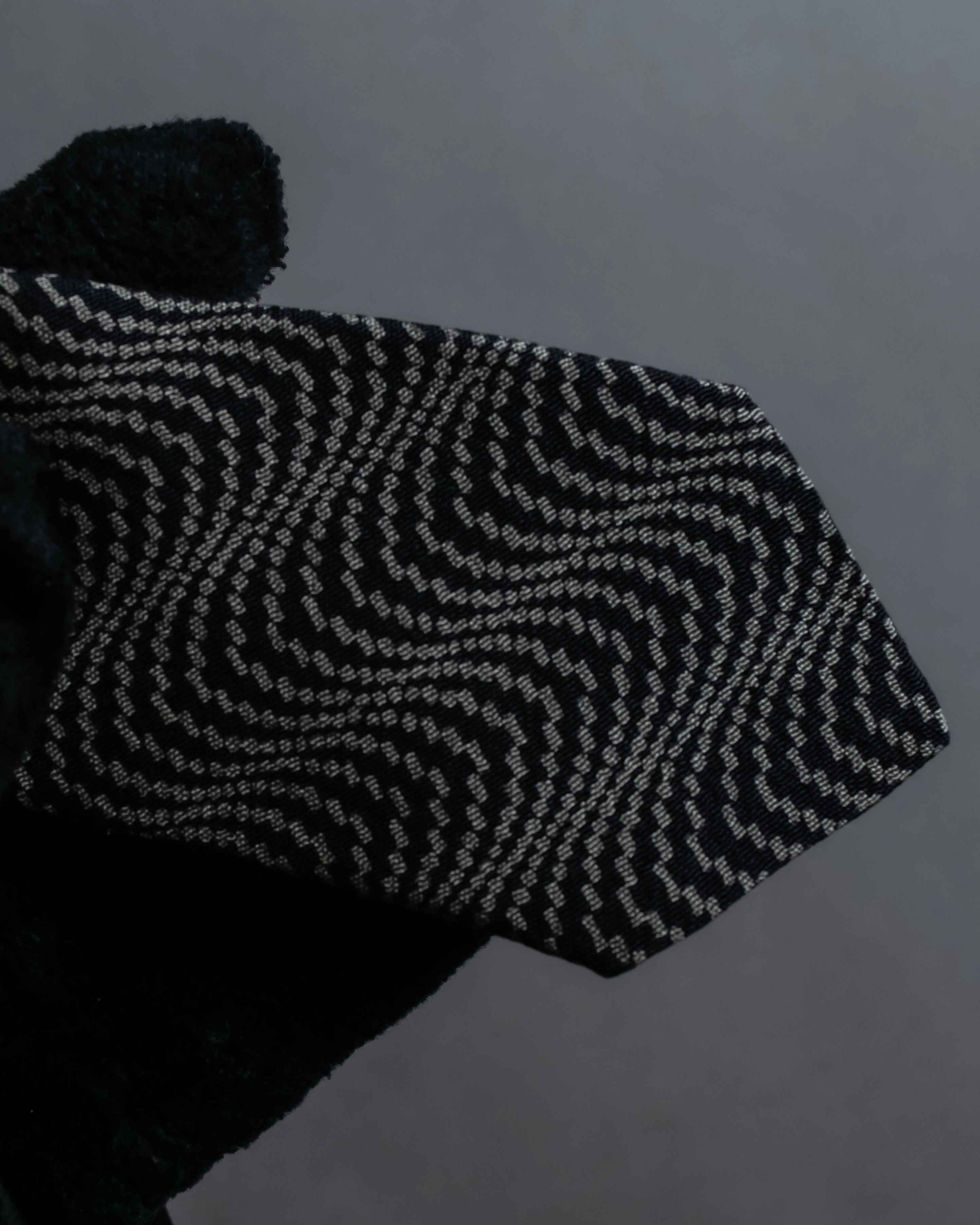 "GIORGIO ARMANI" Finely swaying wave pattern necktie