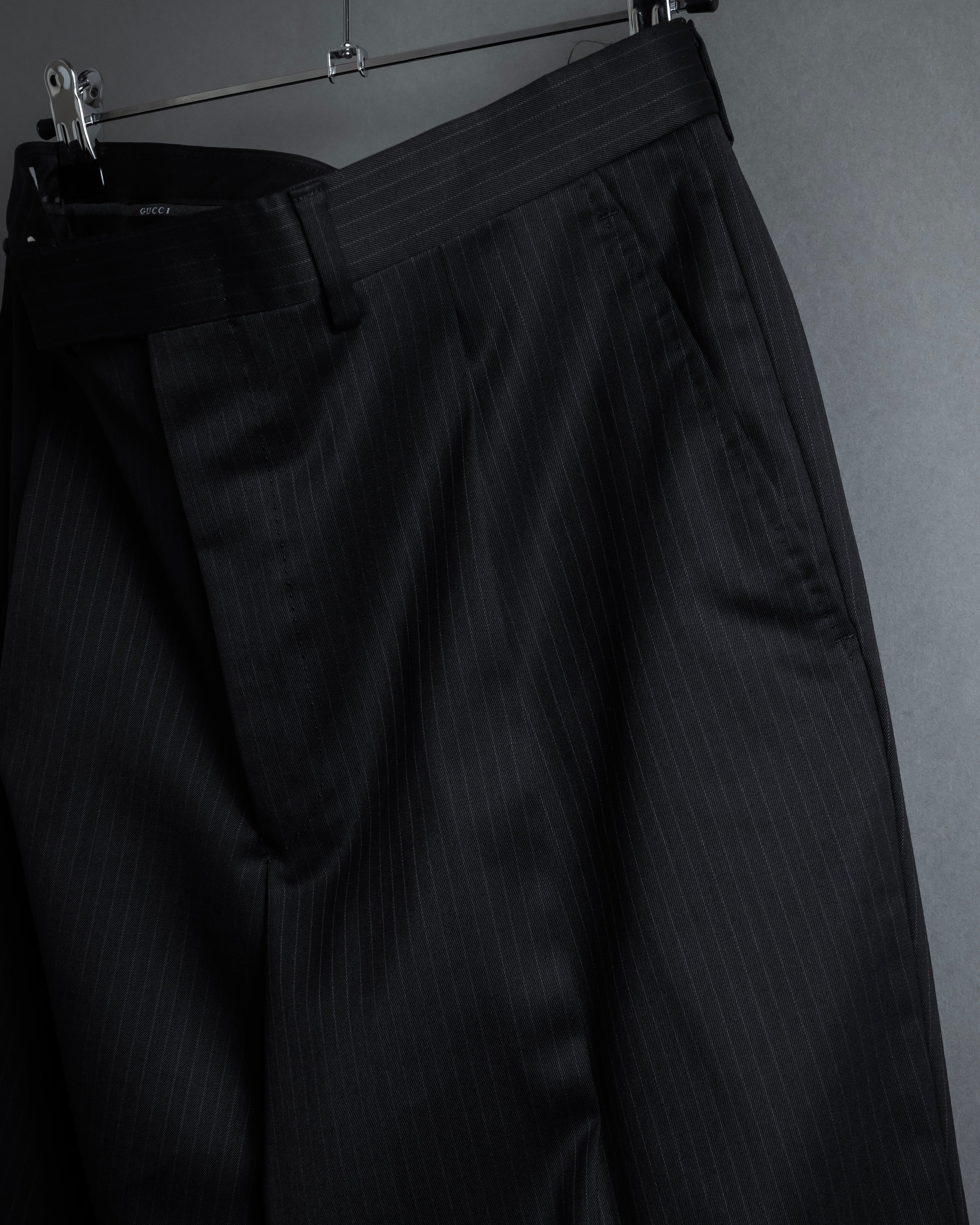 "GUCCI" 90's Elegant suiting pinstripe set up