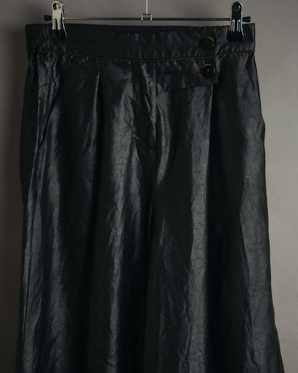 -MOOD Vintage Collections-
90’s-00’s Shiny textured wide leg trousers
