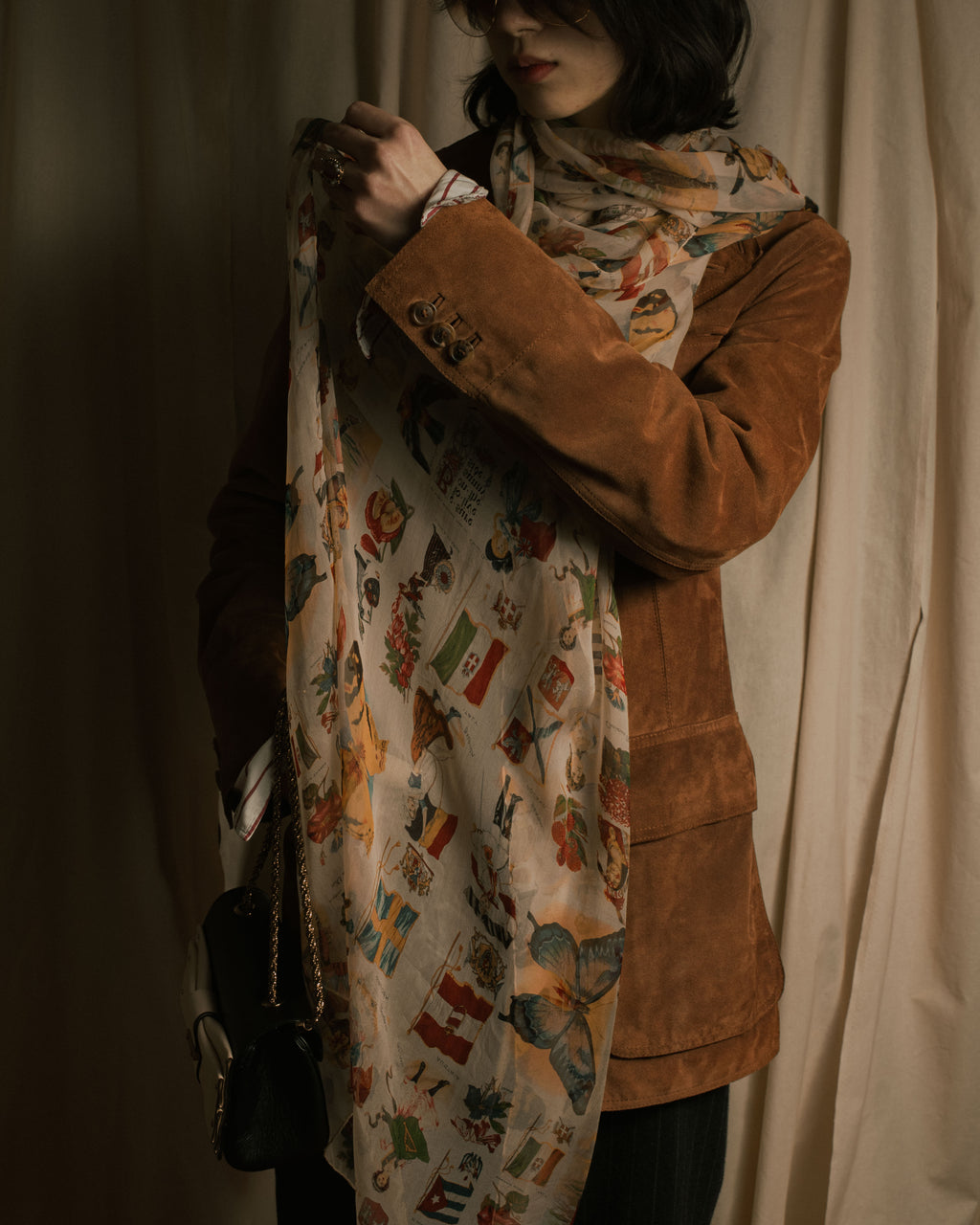 –SPECIAL– "Christian Dior"
00’s historic collage-print silk chiffon large stole