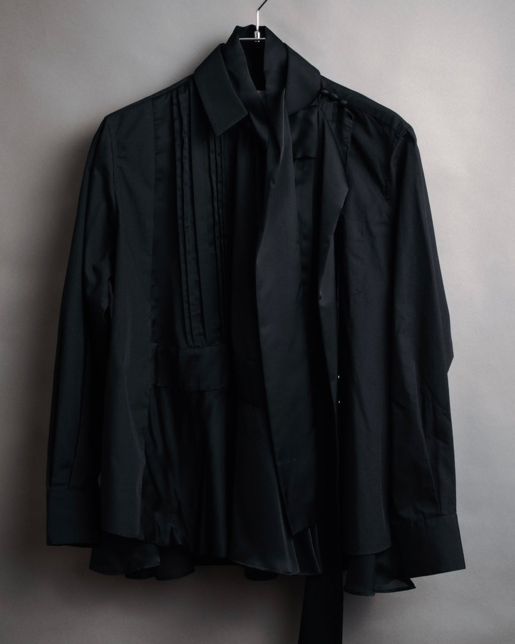 “sacai” 2020 Bow tie hybrid tuxedo shirt