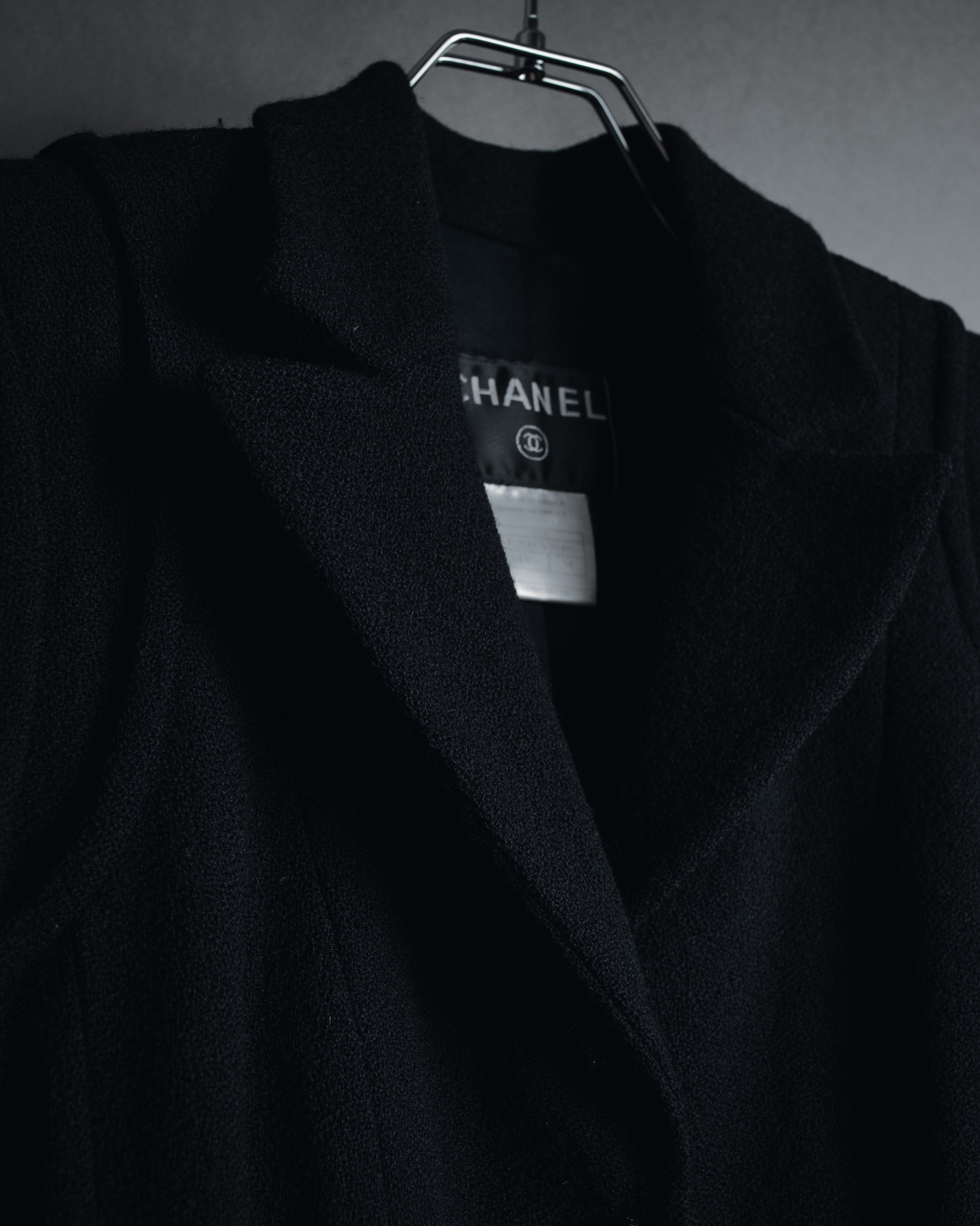 –SPECIAL– "CHANEL" 04SS sculpted princess-line wool crepe coat