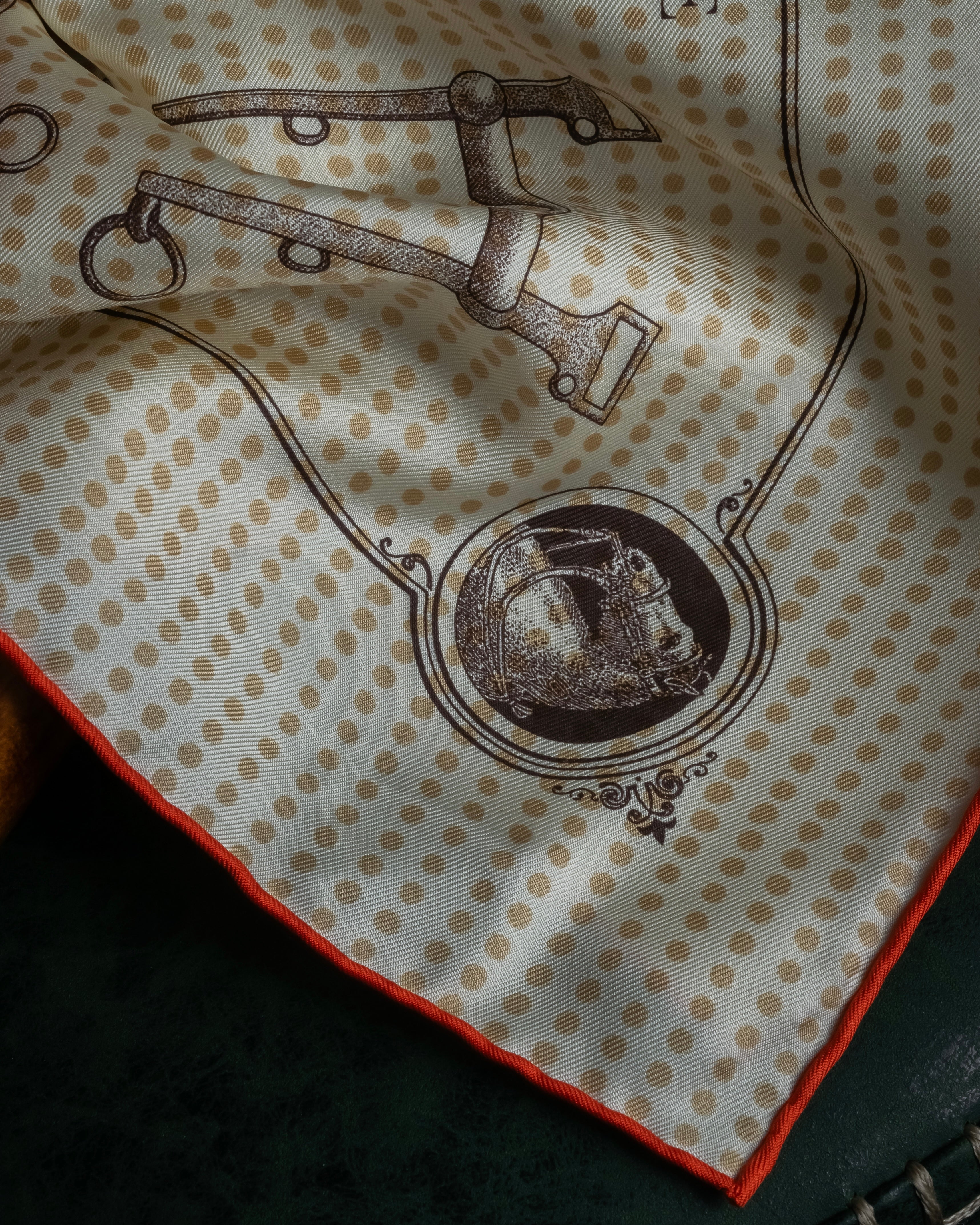 "HERMES" Carré 45 Gavroche MORS DE SELLE scarf