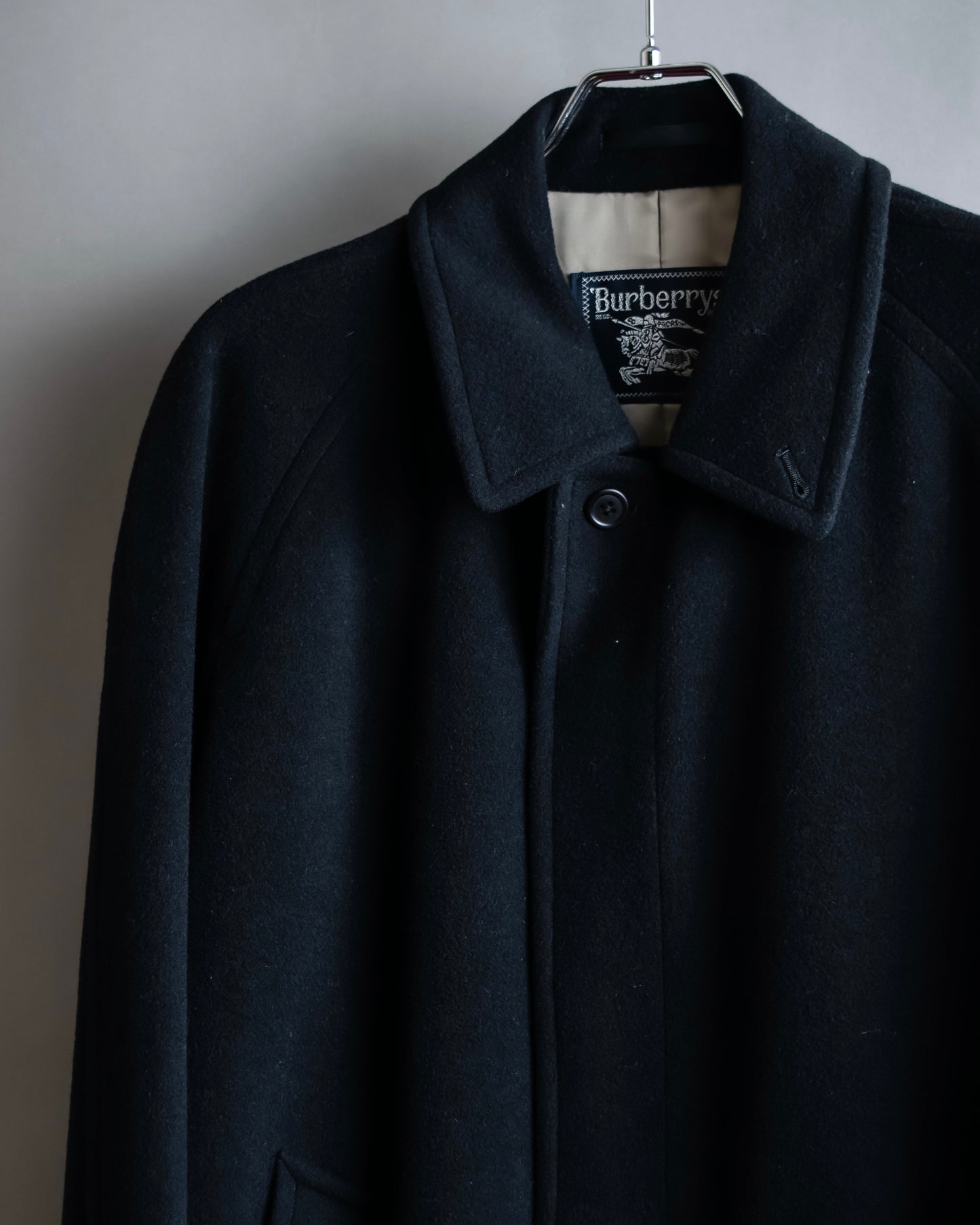 "BURBERRYS" Fly front cashmere blend soutien collar coat