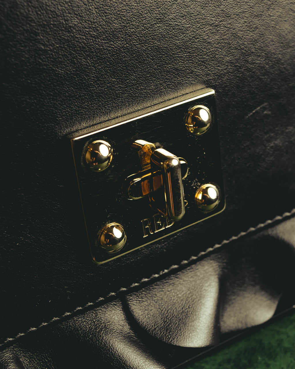 "RED VALENTINO" 2010's Ruffled leather shoulder bag