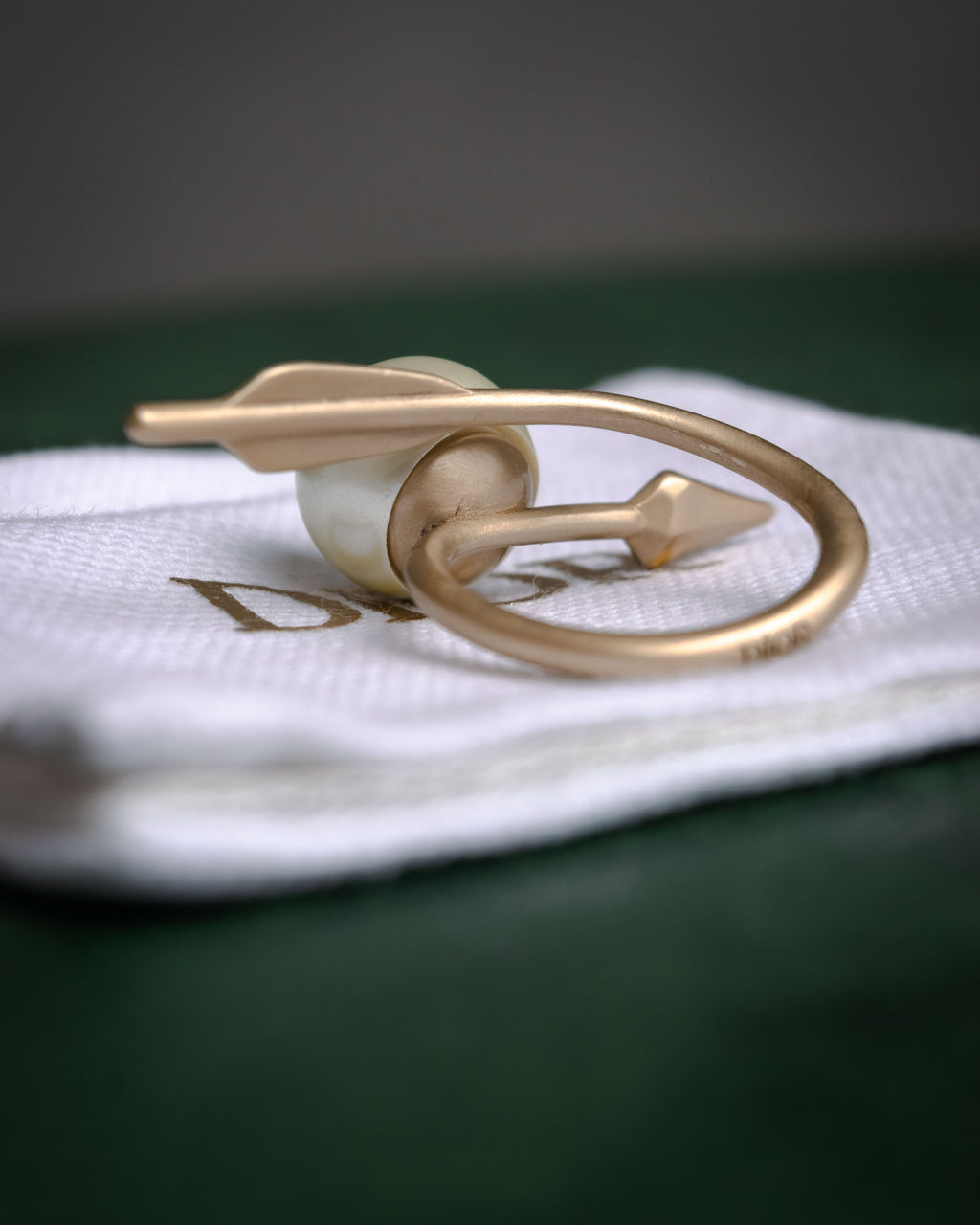 –SPECIAL– “DIOR” 2017-present Arrow pearl CD open ring