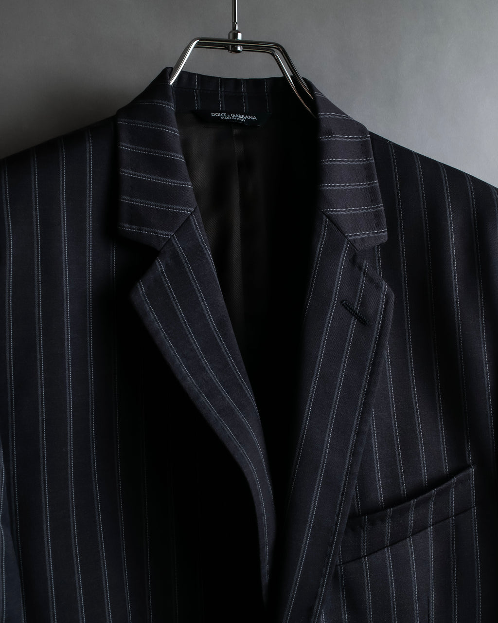 "Dolce & Gabbana" Pinstripe vertical lines emphasized tailored jacket
