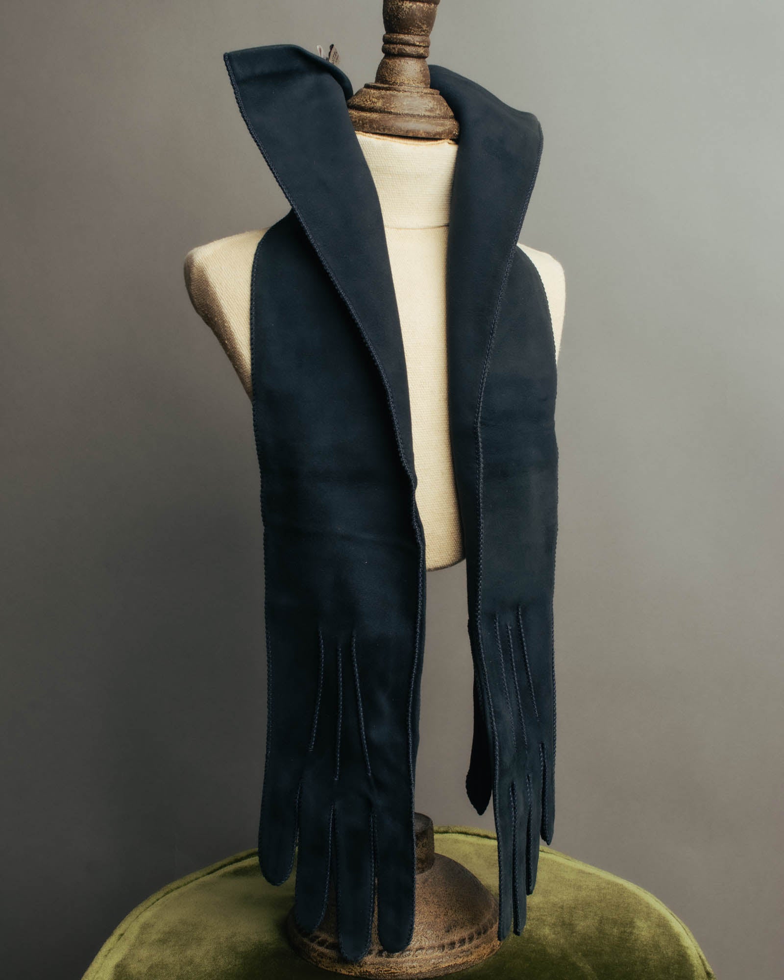 "BOTTEGA VENETA" 00's-10's Elegant suede long gloves
