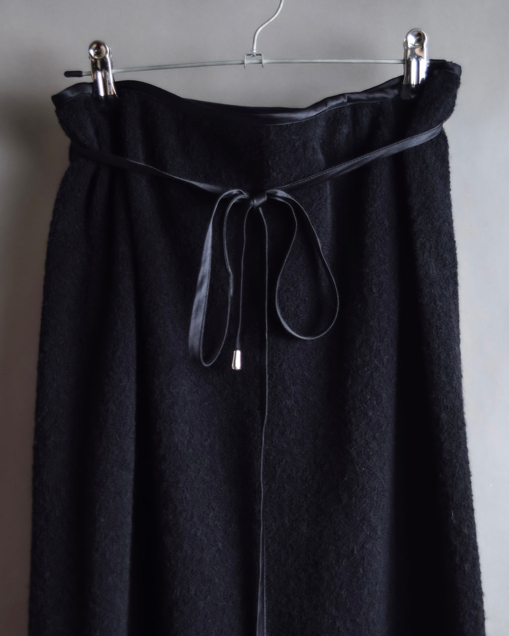 "GIANFRANCO FERRE" Structured wool satin ruffle inner detail set up