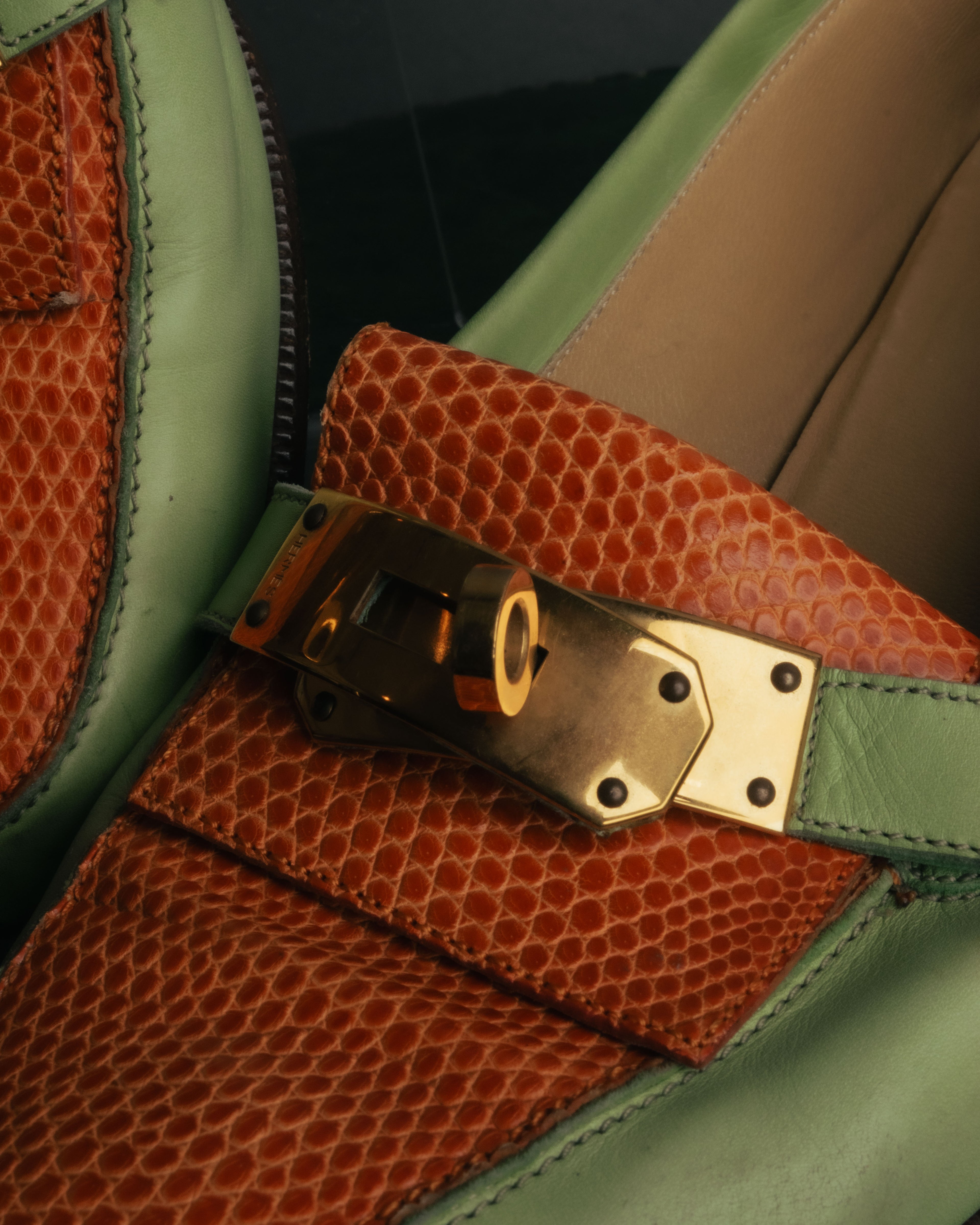 “Hermès” 90’s-00’s Kelly buckle leather loafer
