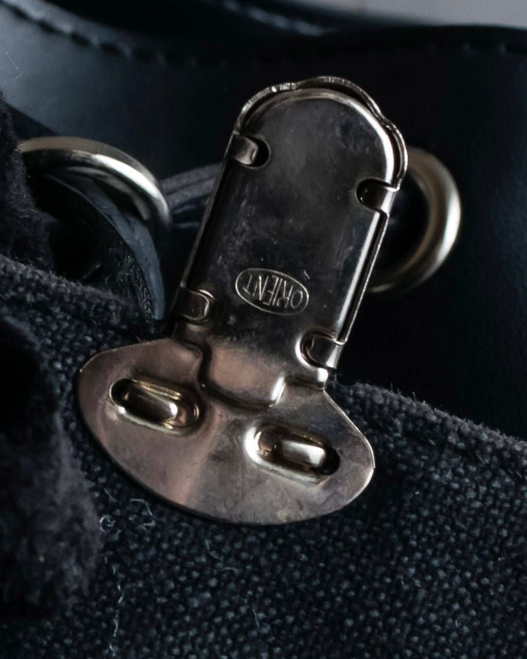 "COMME des GARCONS" Drawcord strings design PVC leather bag