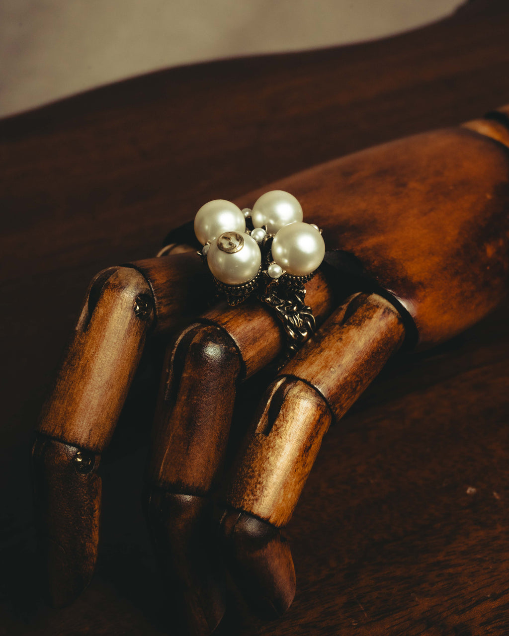 -SPECIAL- "GUCCI" 2015-2022 Pearl cluster sculptural statement ring