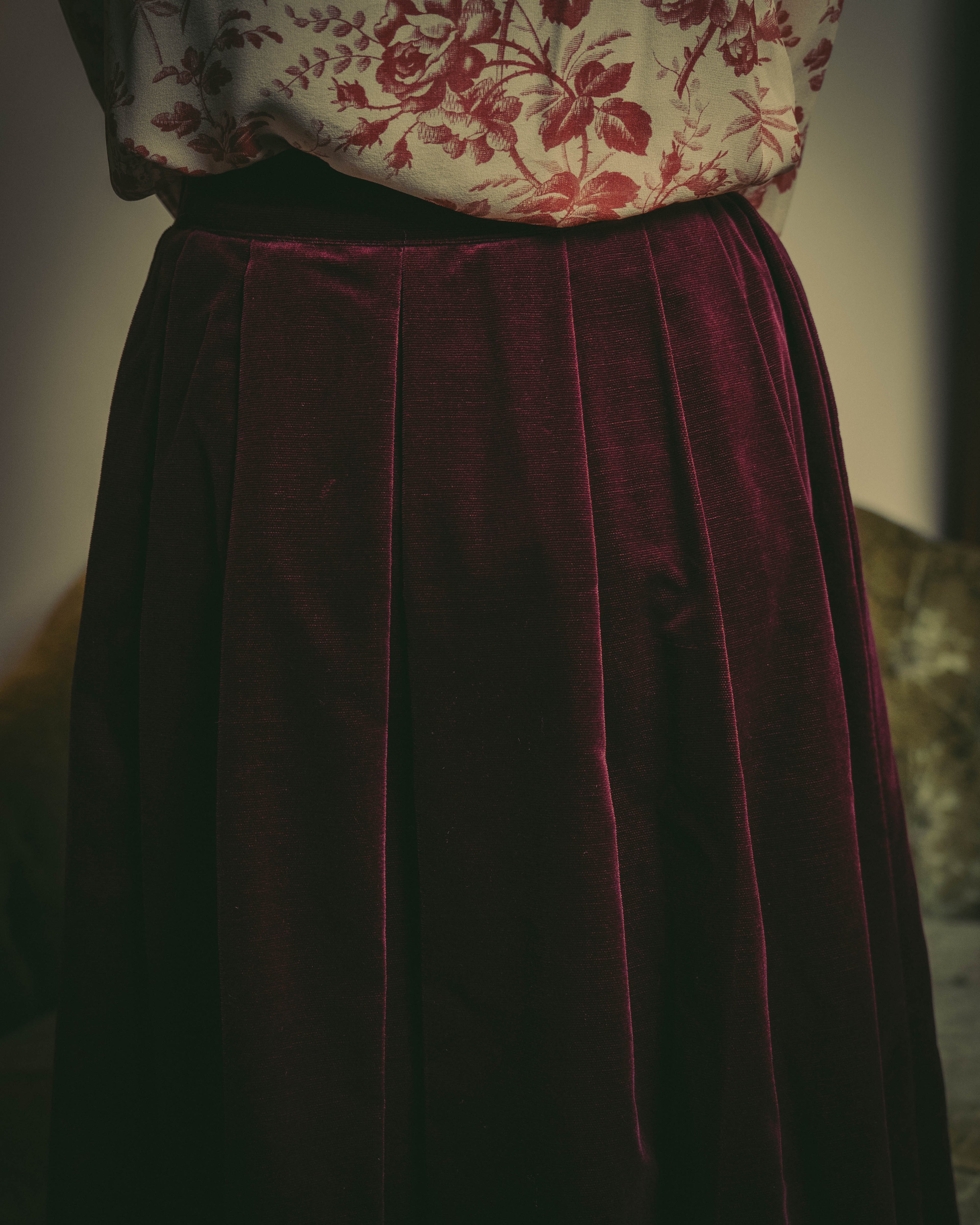 -SPECIAL- "Christian Dior" 80's-early 90's Burgundy velvet pleated skirt