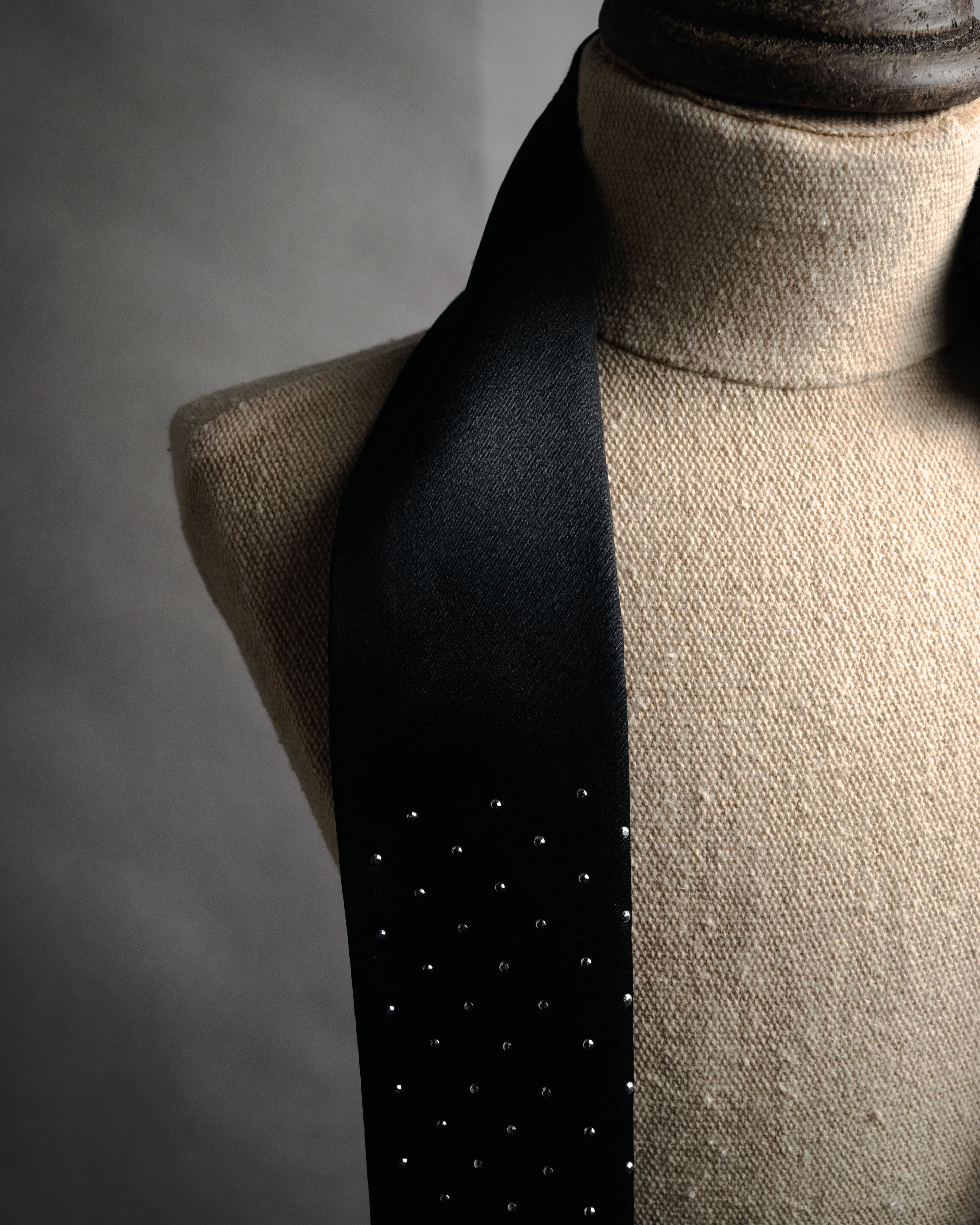 –SPECIAL– “SAINT LAURENT PARIS”
2013-2016 Studded silk ribbon tie