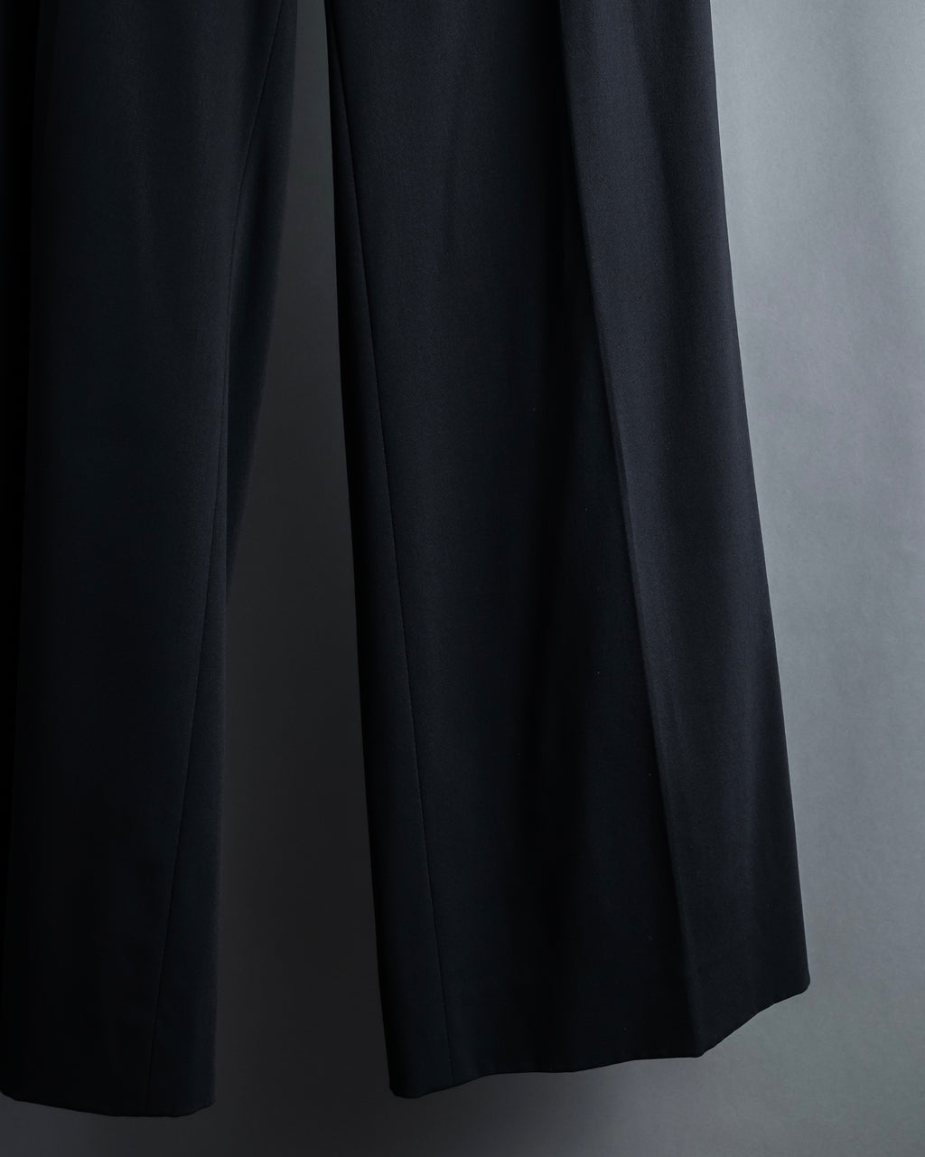 "Christian Dior Boutique Paris" Beautiful waistline wide silhouette Slacks