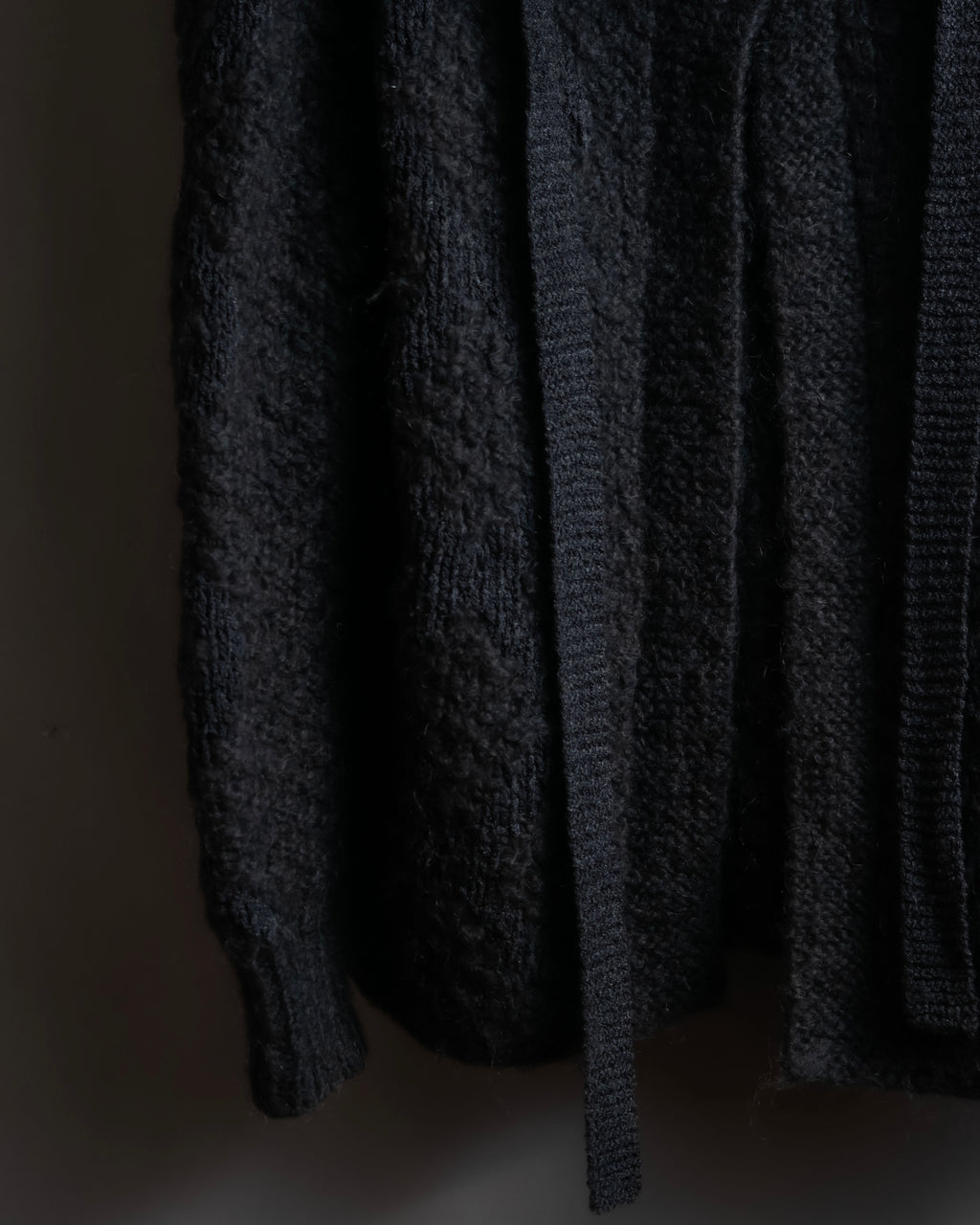 "YVES SAINT LAURENT" Ribbon design stand collar low gauge cardigan