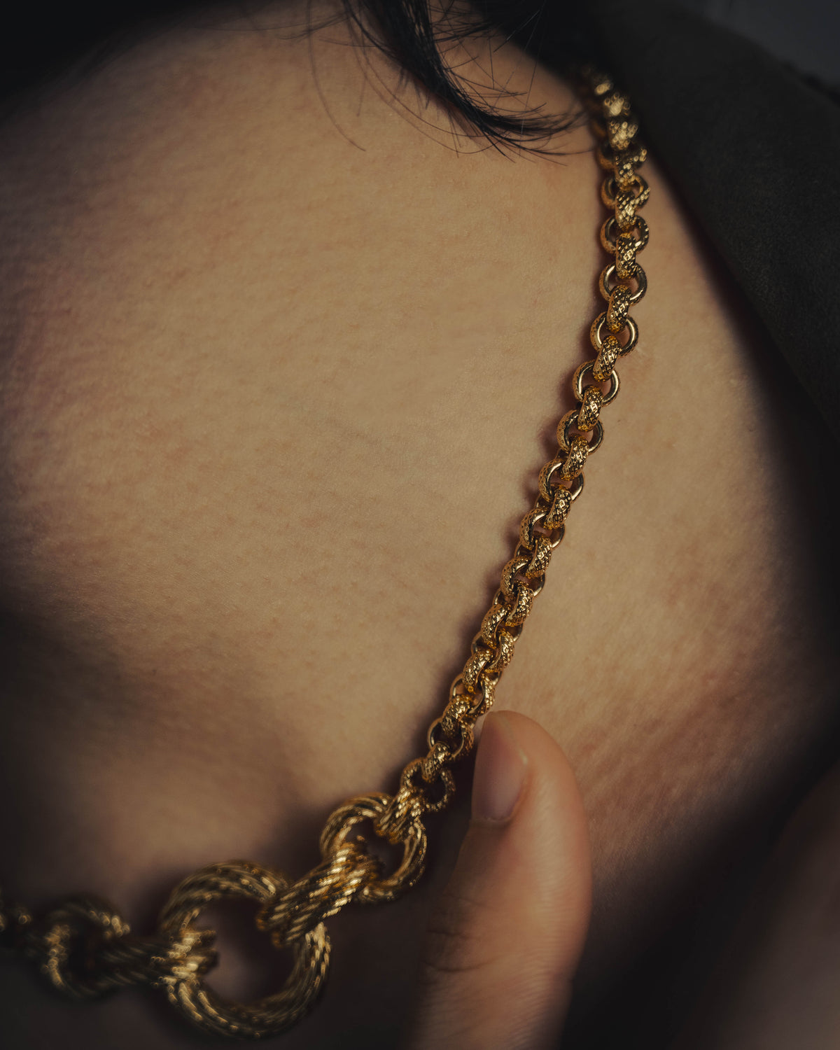 -SPECIAL- “Christian Dior” 70’s-80’s Textured triple ring link necklace