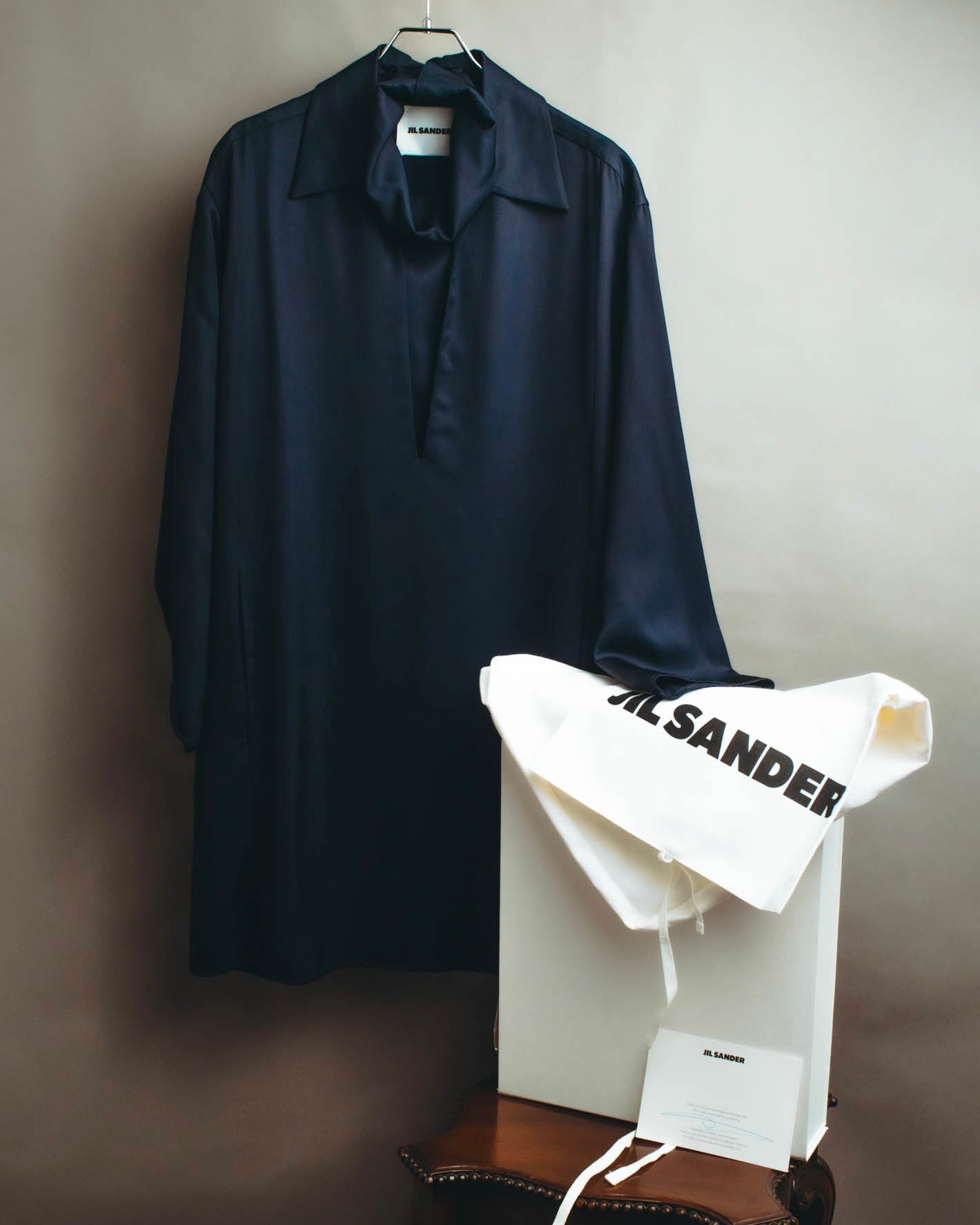 -SPECIAL- "Jil Sander" 2023 Elegant rayon skipper mock-neck shift dress