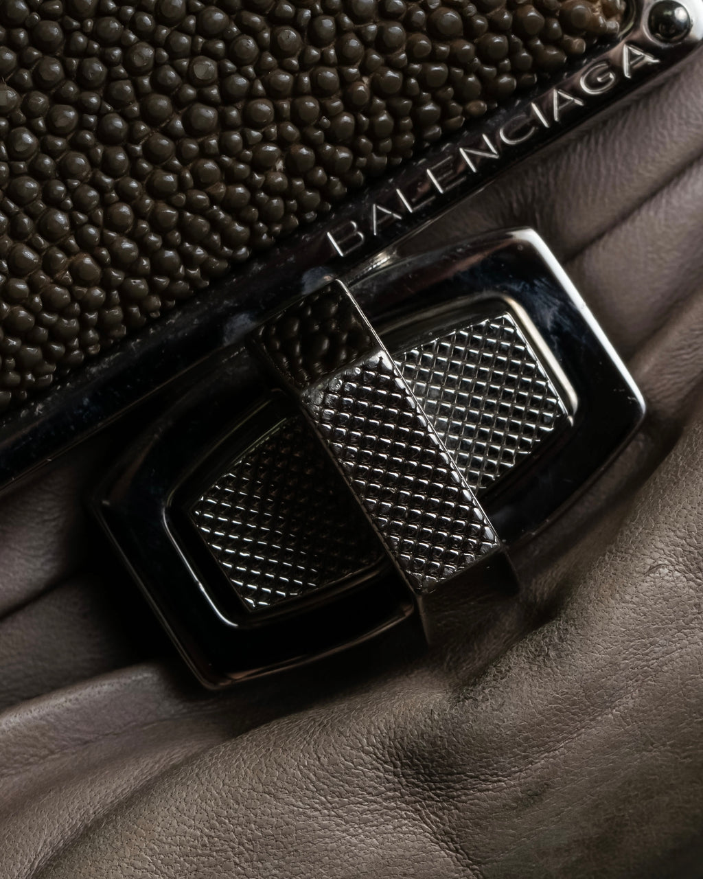 "BALENCIAGA" Three-way chain leather shoulder bag