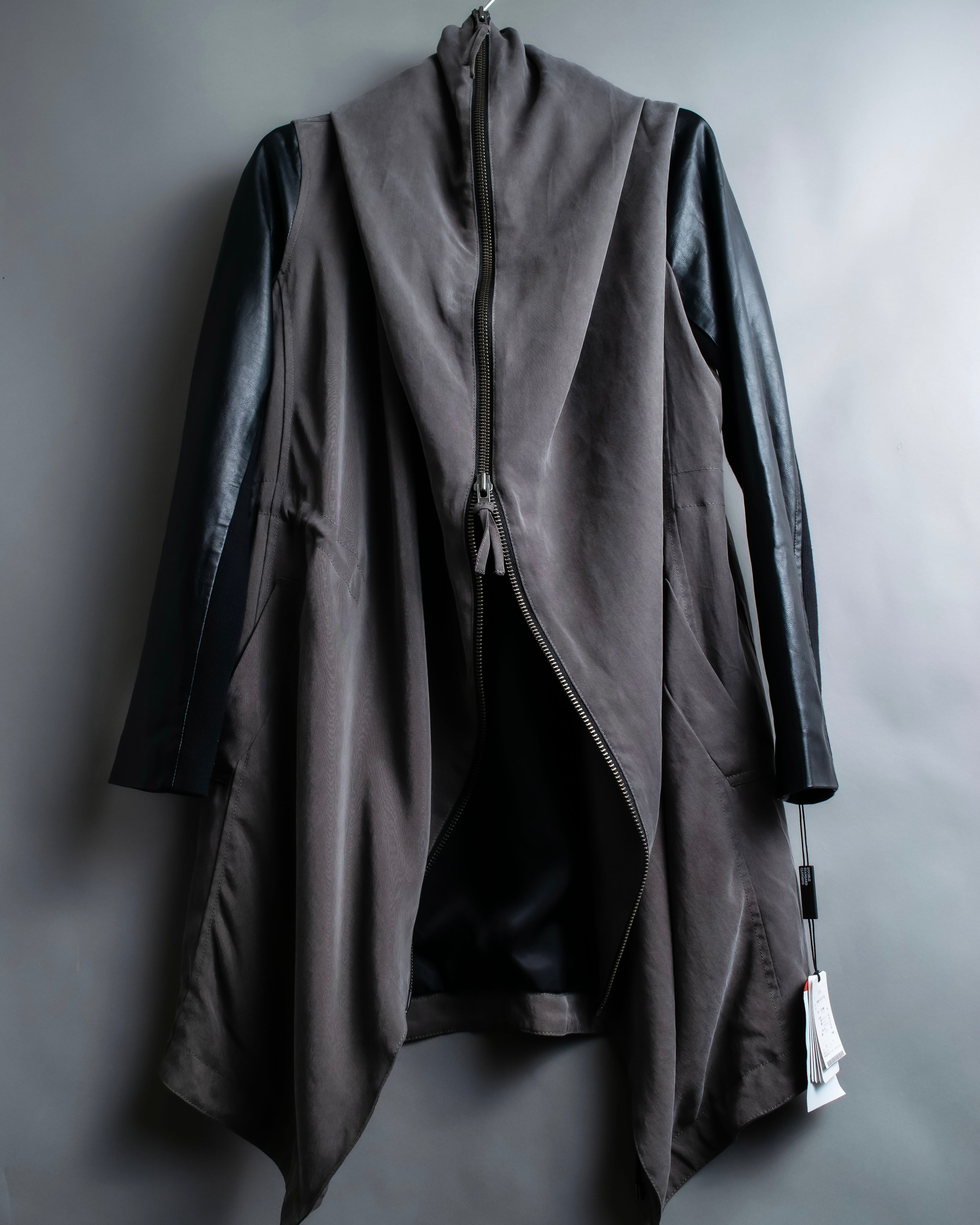 “DOUBLE STANDARD CLOTHING” Designed sleeve hooded middle coat