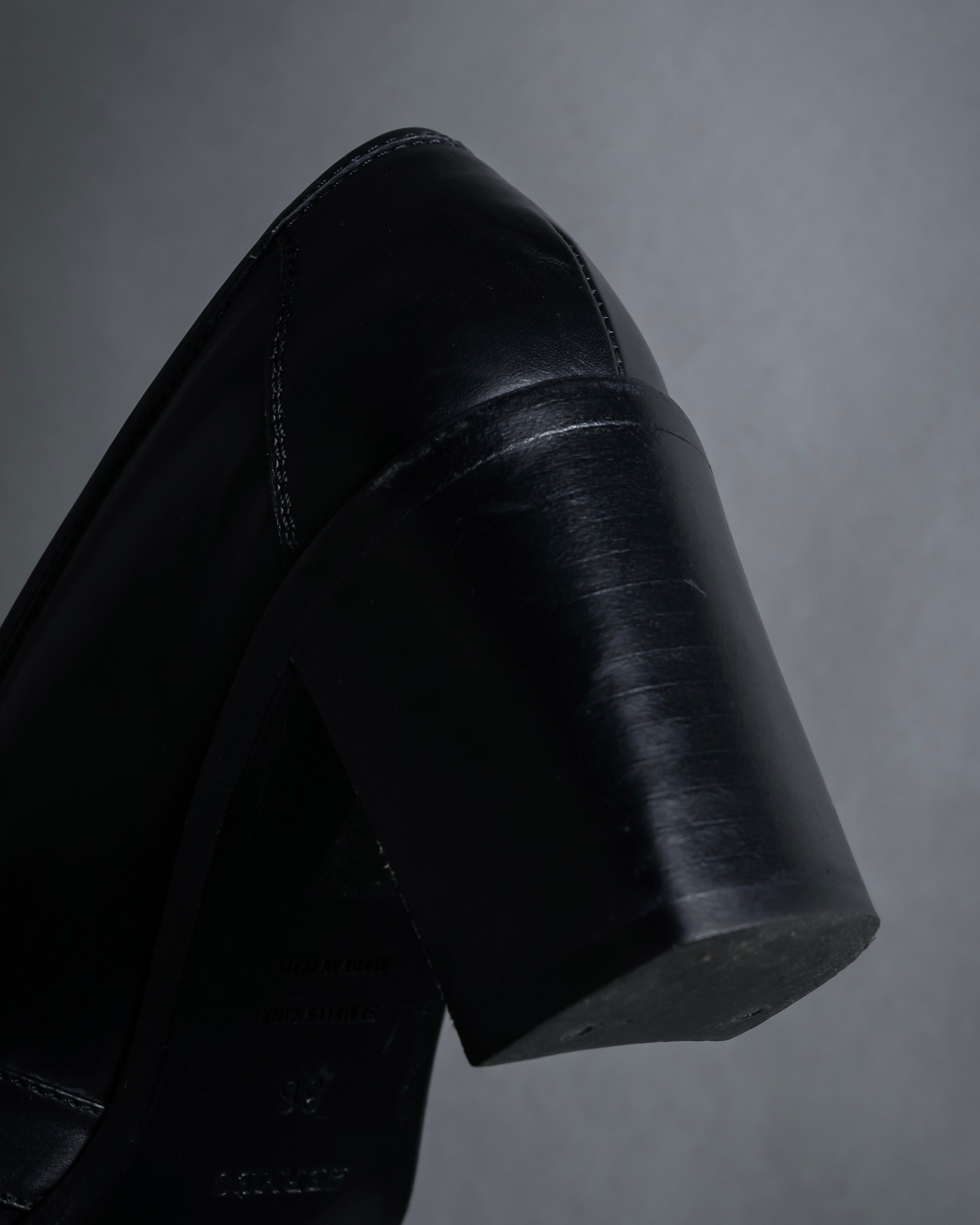 -MOOD Christmas Collection-
"HERMES" 90's-00's Gold buckle design heeled loafers