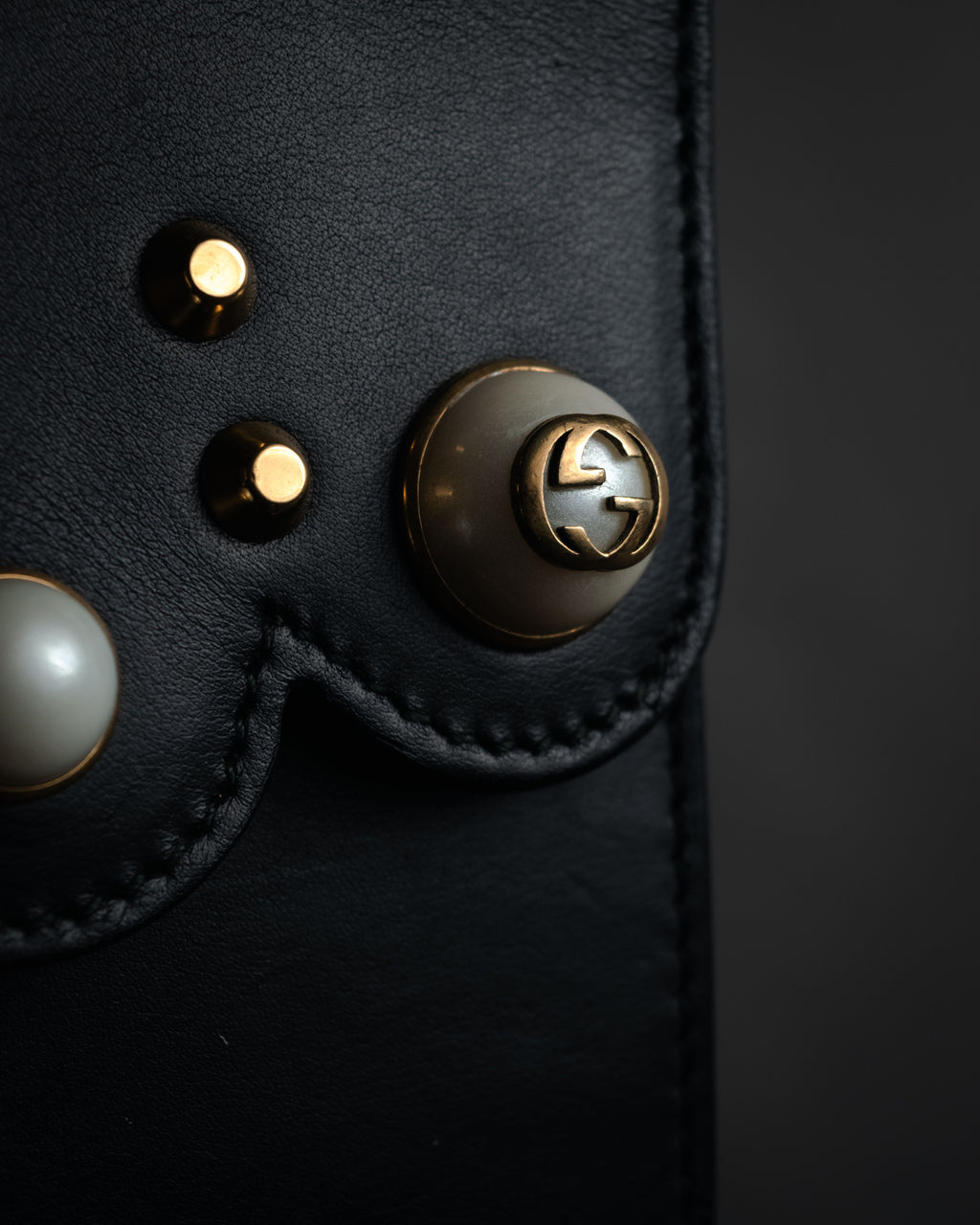 –SPECIAL– “GUCCI”
2016-2022 Bow embellished chain shoulder bag