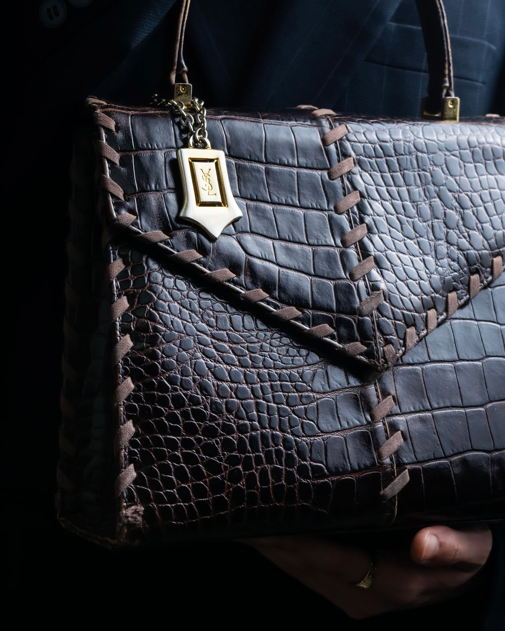 "YVES SAINT LAURENT" Crocodile pattern stitching handbag