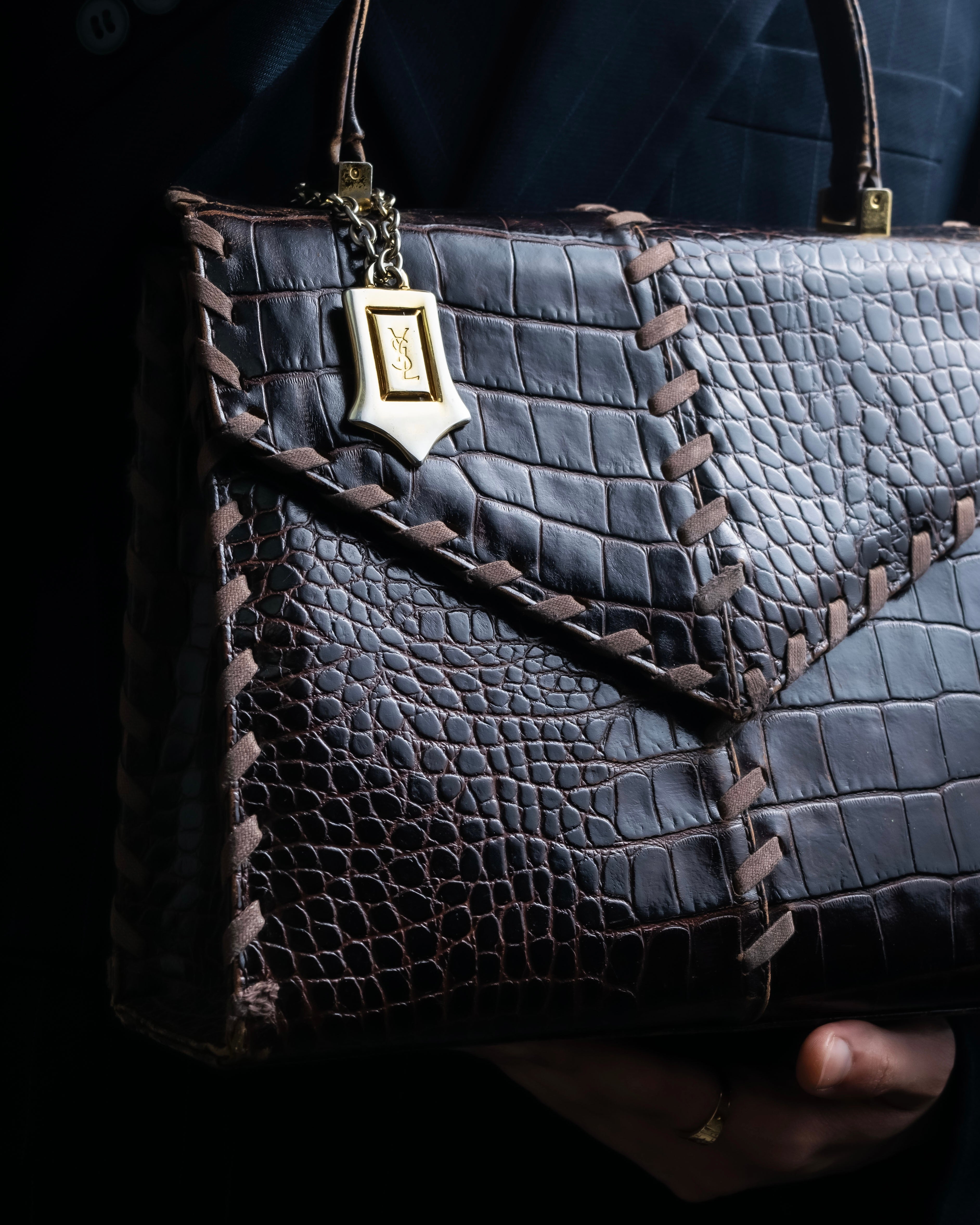 "YVES SAINT LAURENT" Crocodile pattern stitching handbag