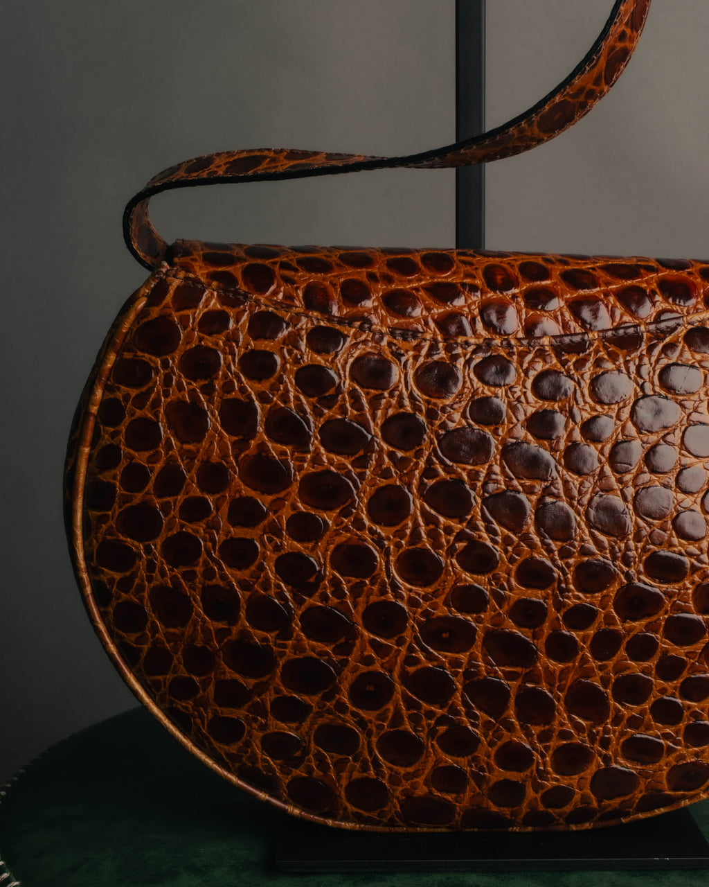 -SPECIAL- "Salvatore Ferragamo" 90's Glossy crocodile pattern shoulder bag