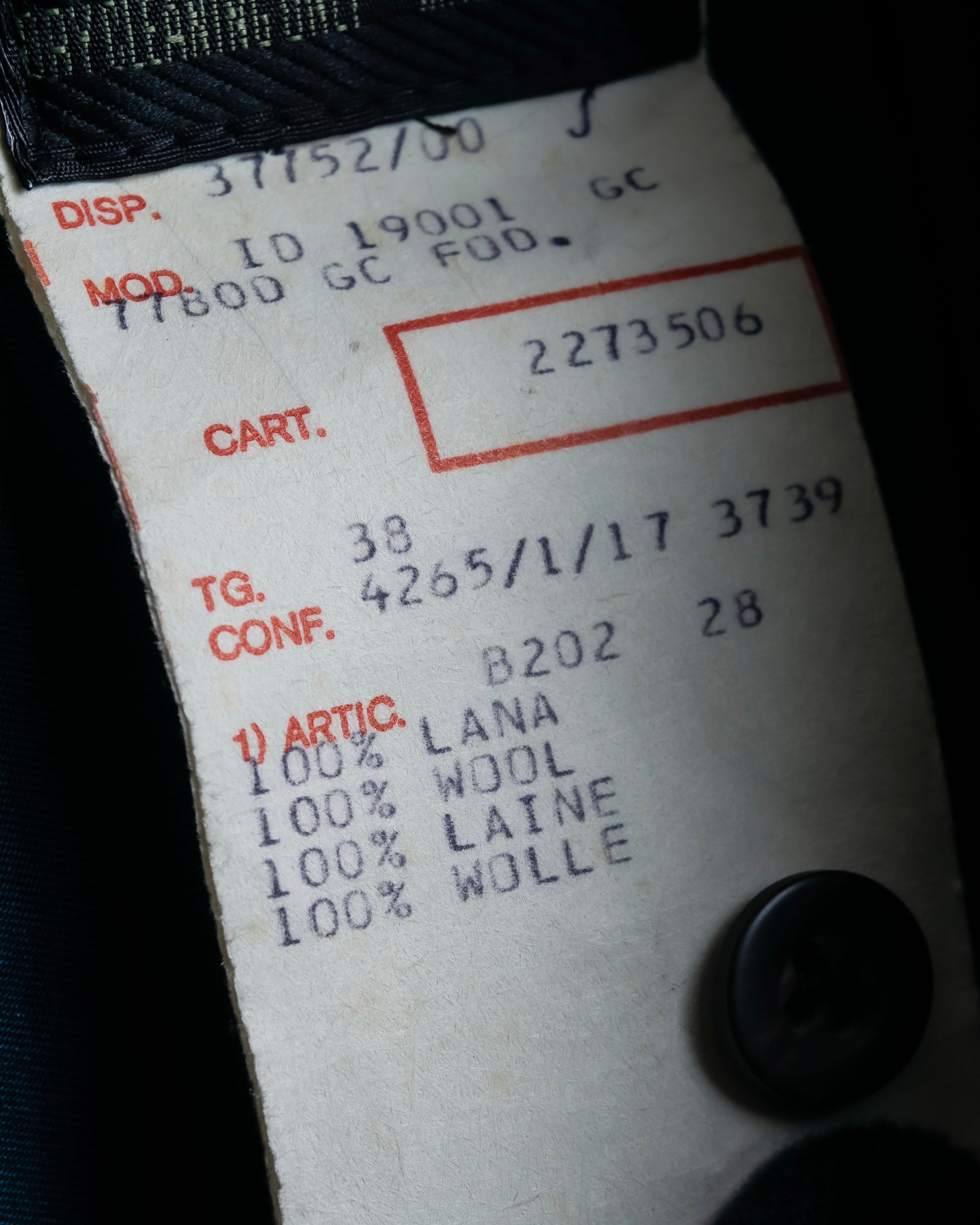 "JEAN PAUL GAULTIER FEMME"
Peaked drape beautiful shape tailored jacket