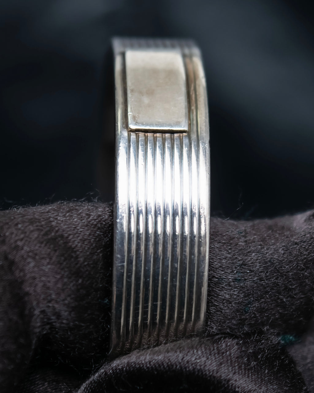 "GUCCI" Border motif silver bangle