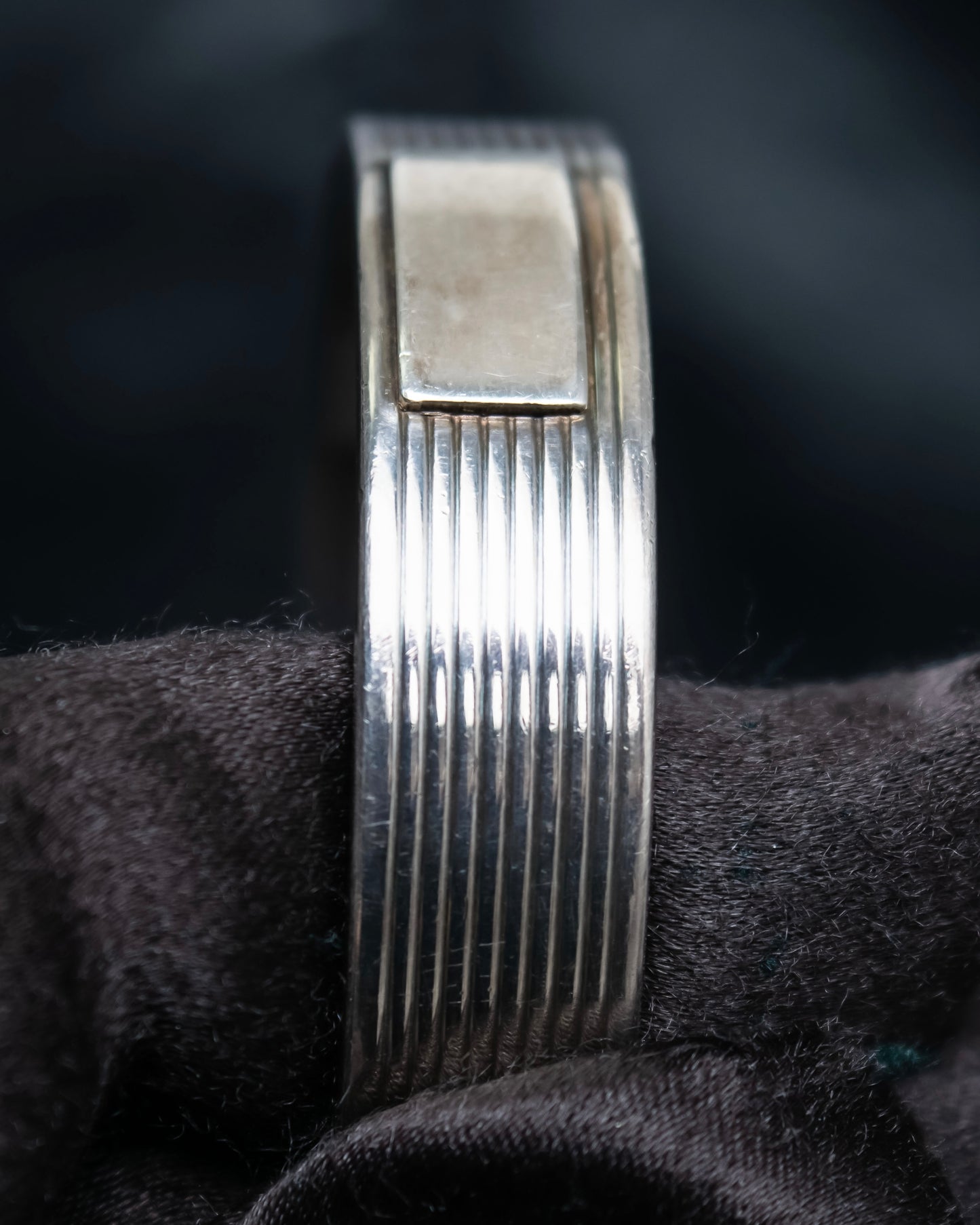 "GUCCI" Border motif silver bangle