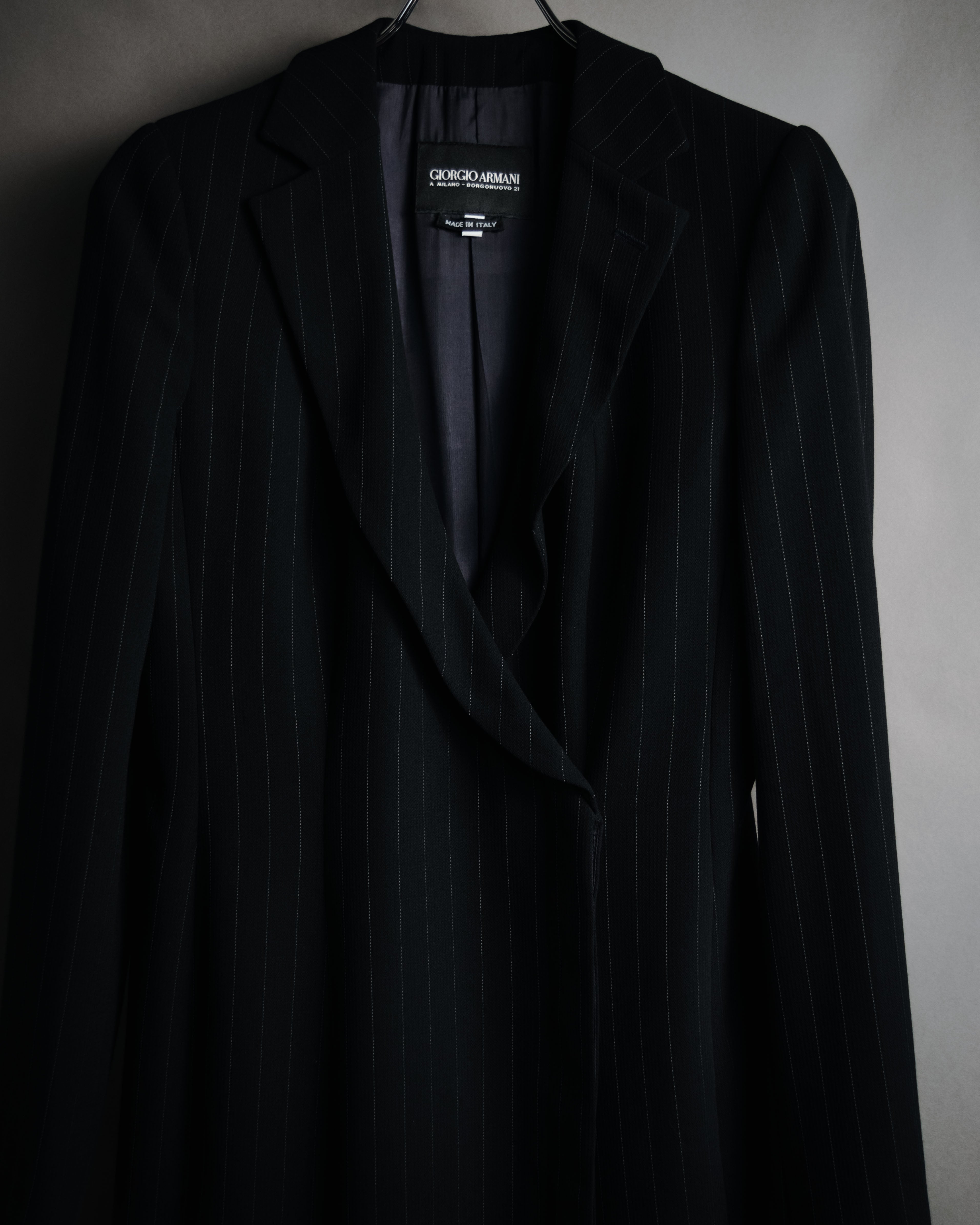 –SPECIAL– "GIORGIO ARMANI"
90’s Borgonuovo 21 pinstripe fly front long coat
